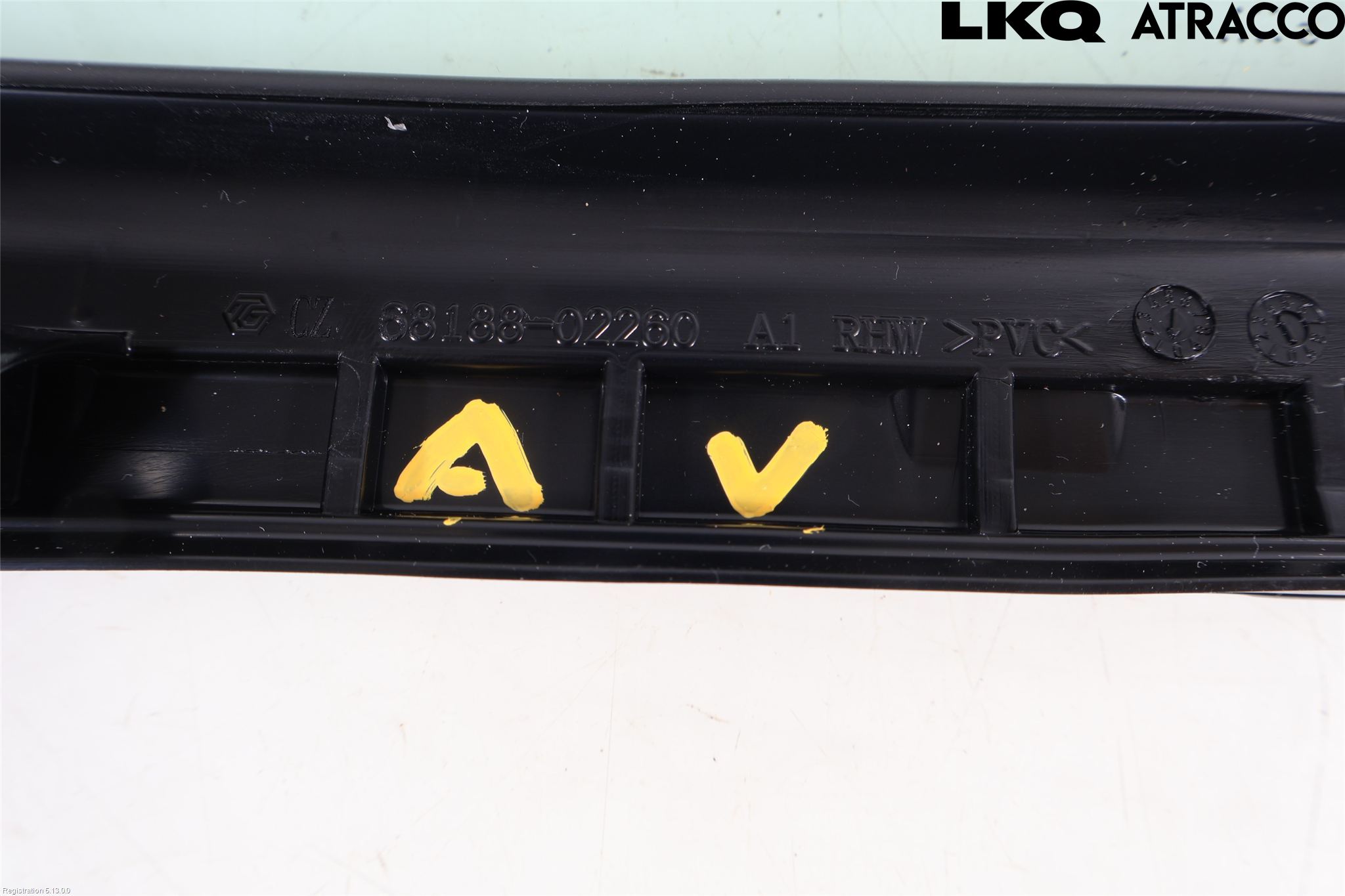 Toyota COROLLA 19- Dörruta Bak Lilla Hö