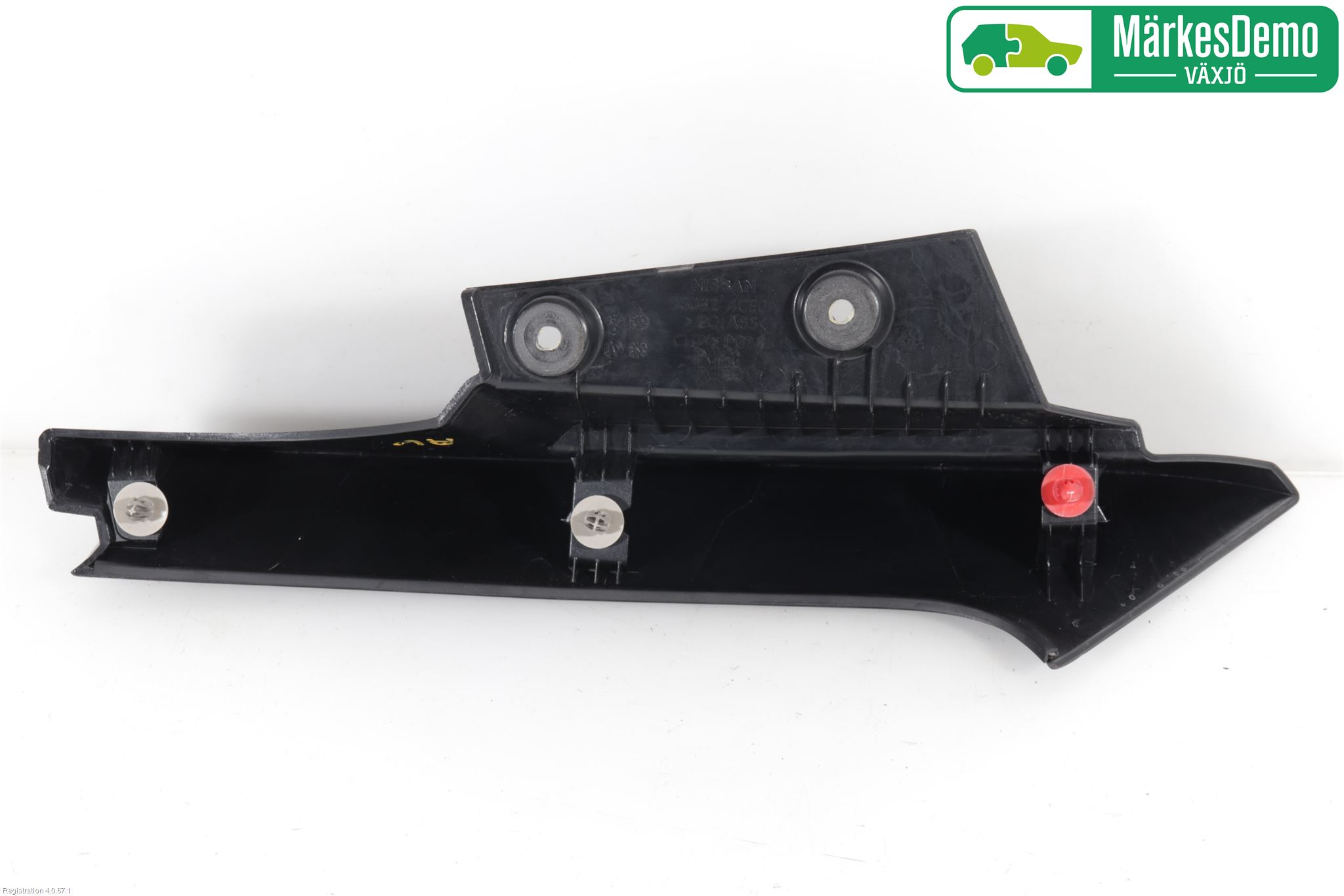 Nissan X-TRAIL 14-21 Spoiler Baklucka