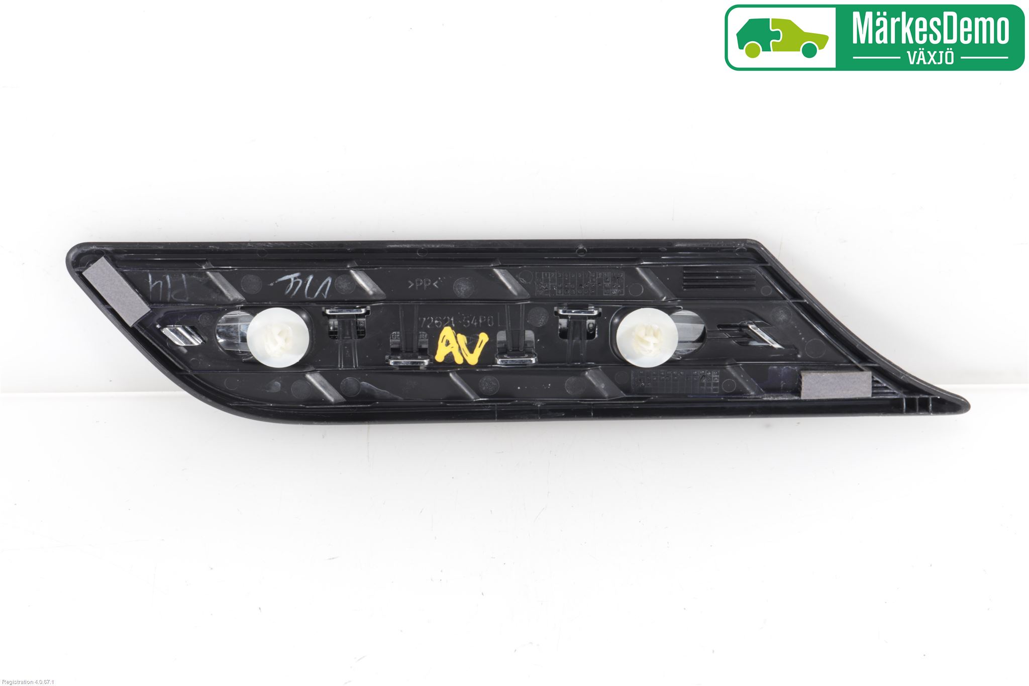 Suzuki VITARA 15- List Framskärm Hö