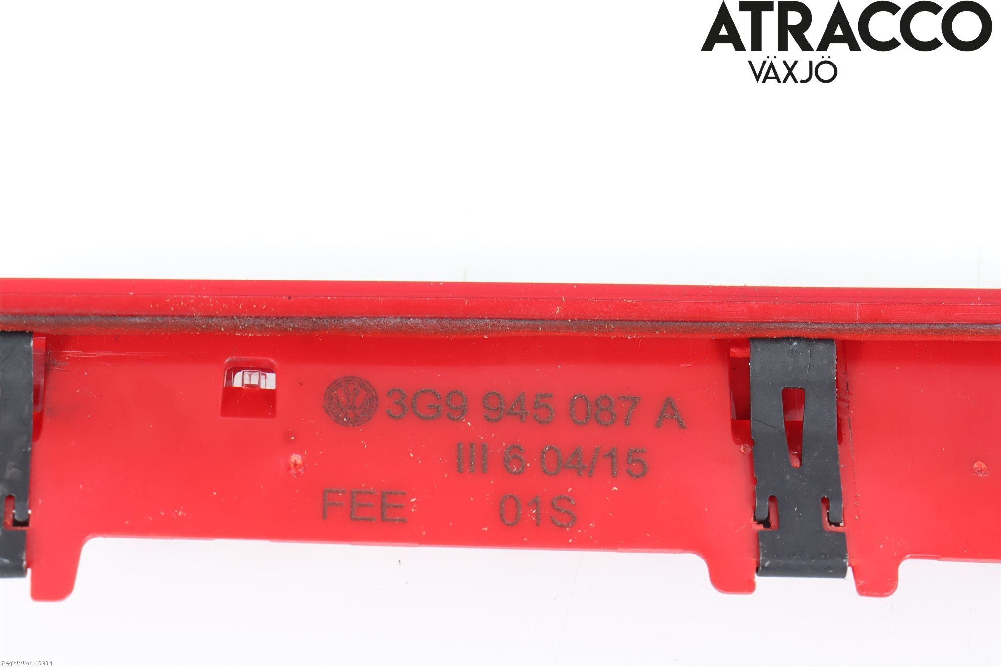 Volkswagen VW PASSAT 15-19 Bromsljus Bakruta