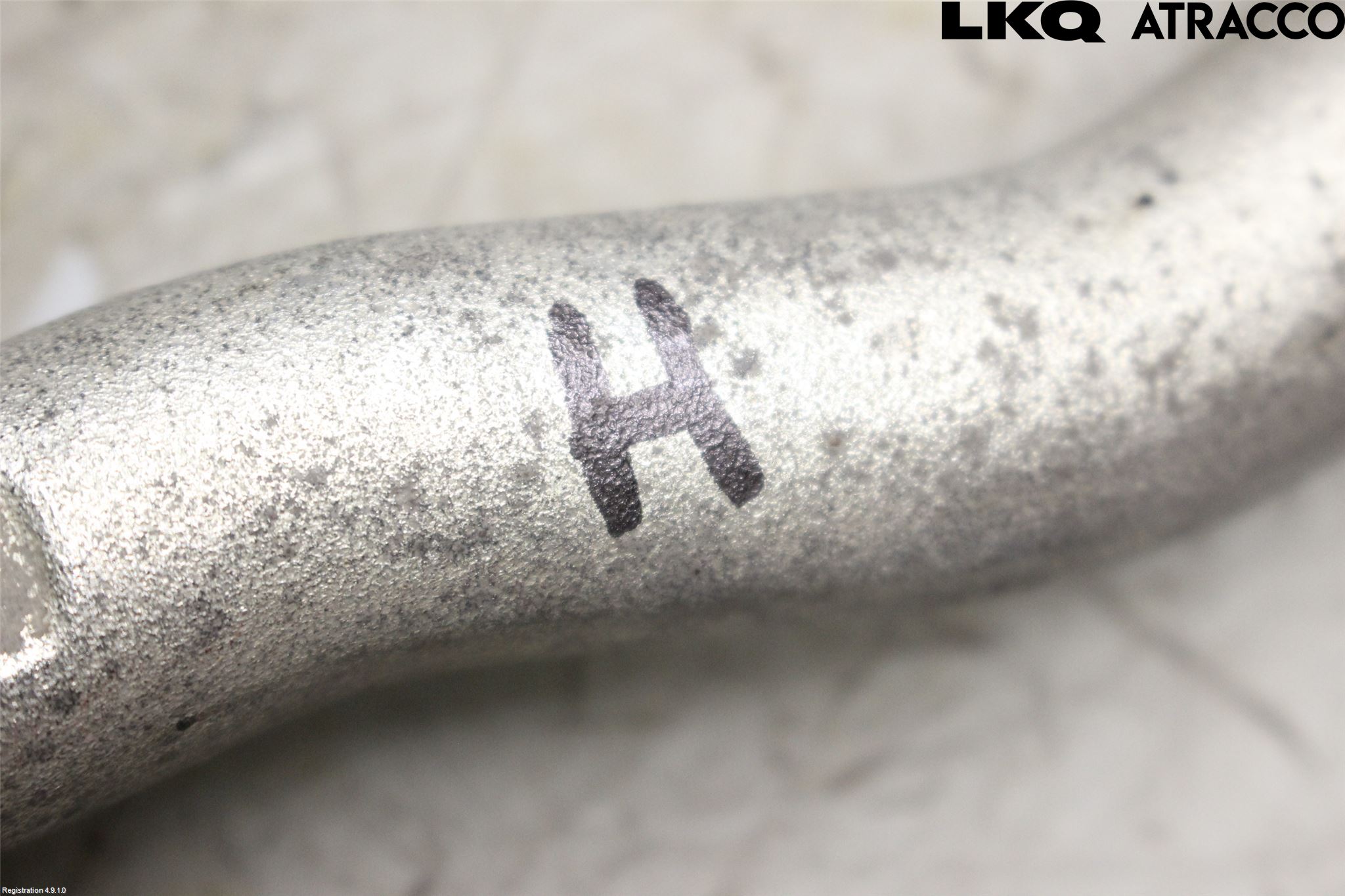 Toyota C-HR 16-23 Styrstag Vä - Mitt - Hö