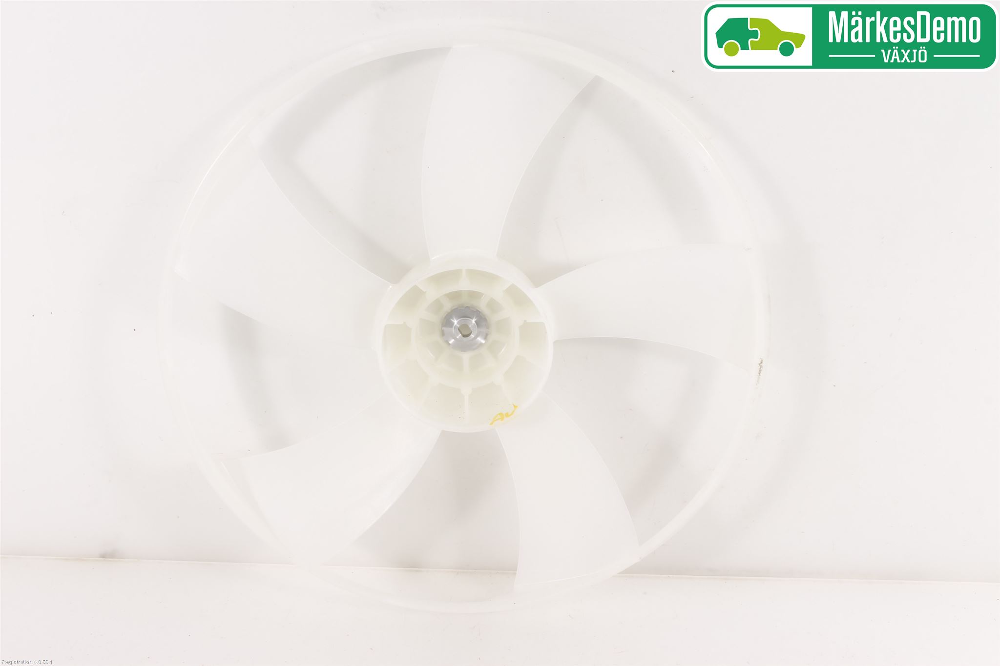 Toyota RAV4 13-18 Kylfläkt-Vinge