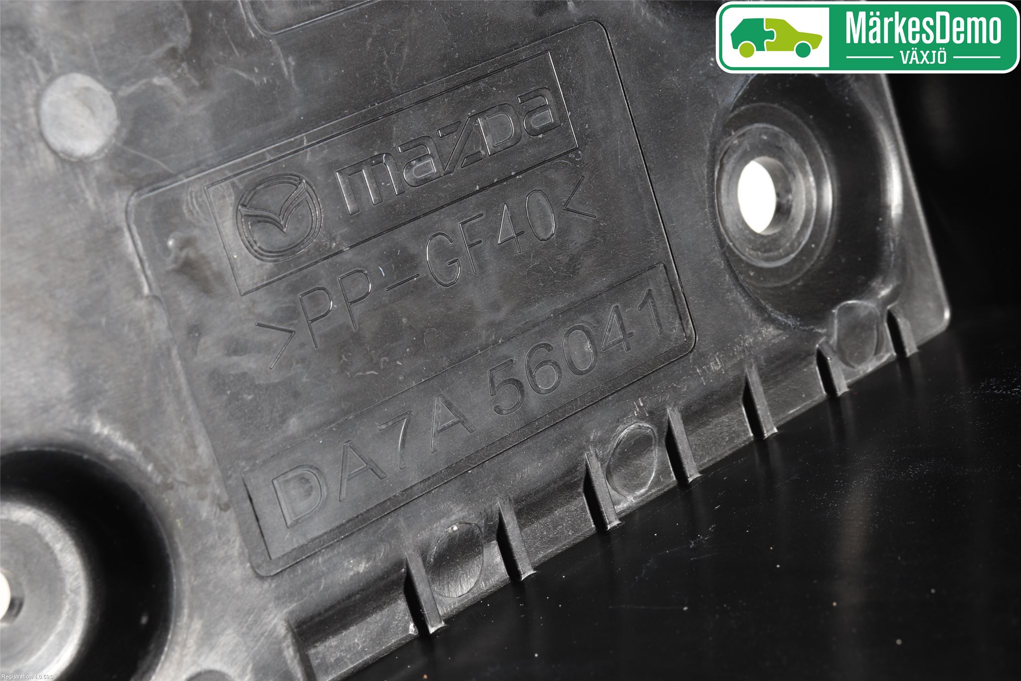 Mazda 2 (DJ) 15-22 Batterilåda-Fäste-Hållare