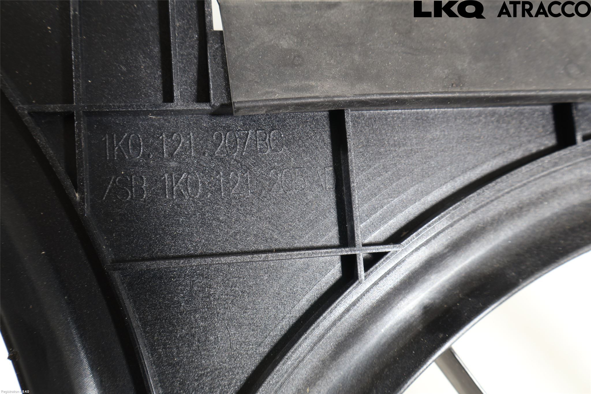 Volkswagen VW PASSAT 15-19 Kylfläktkåpa