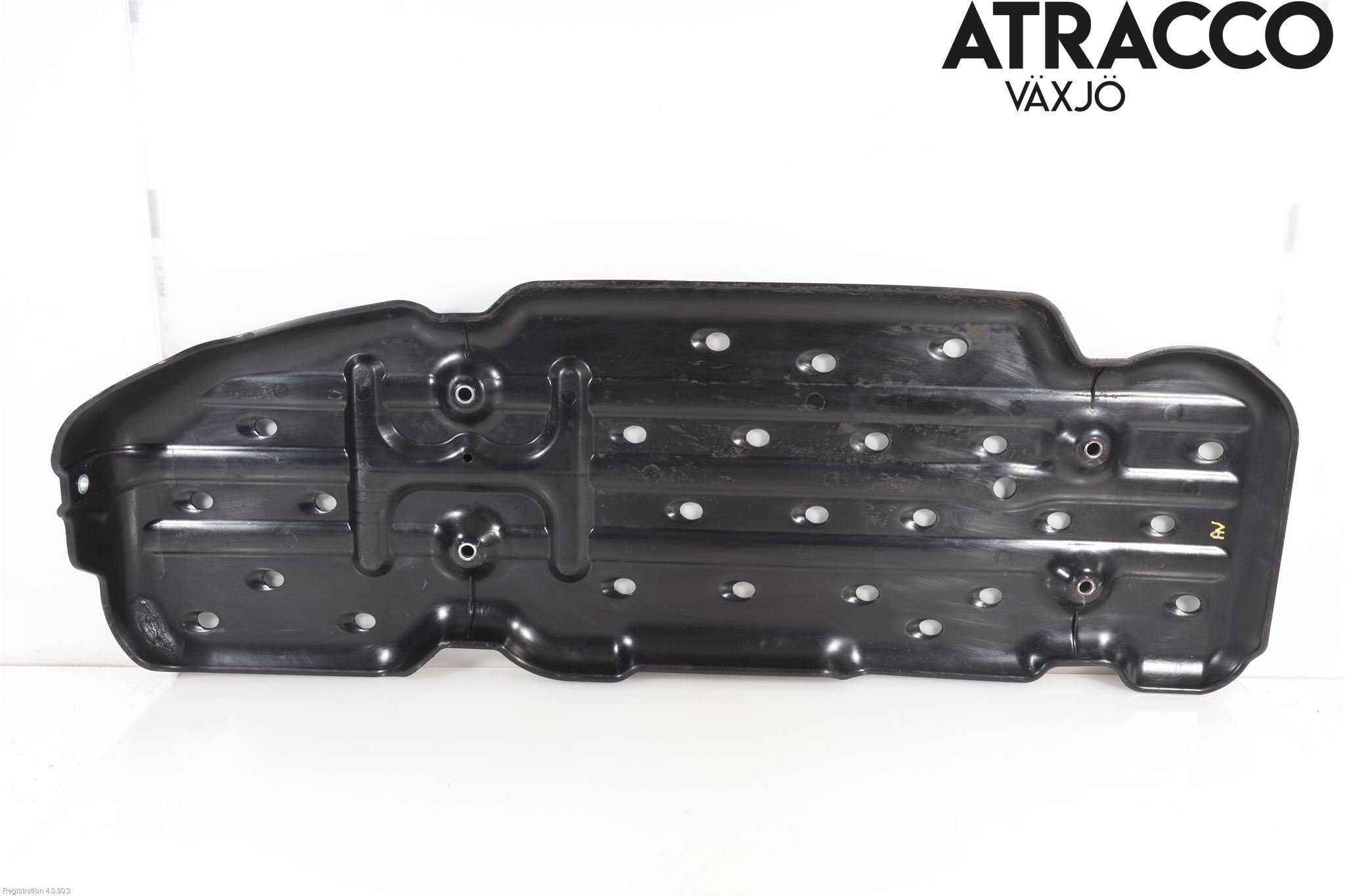 Toyota HILUX 16- Bränsletank Skyddsplåt