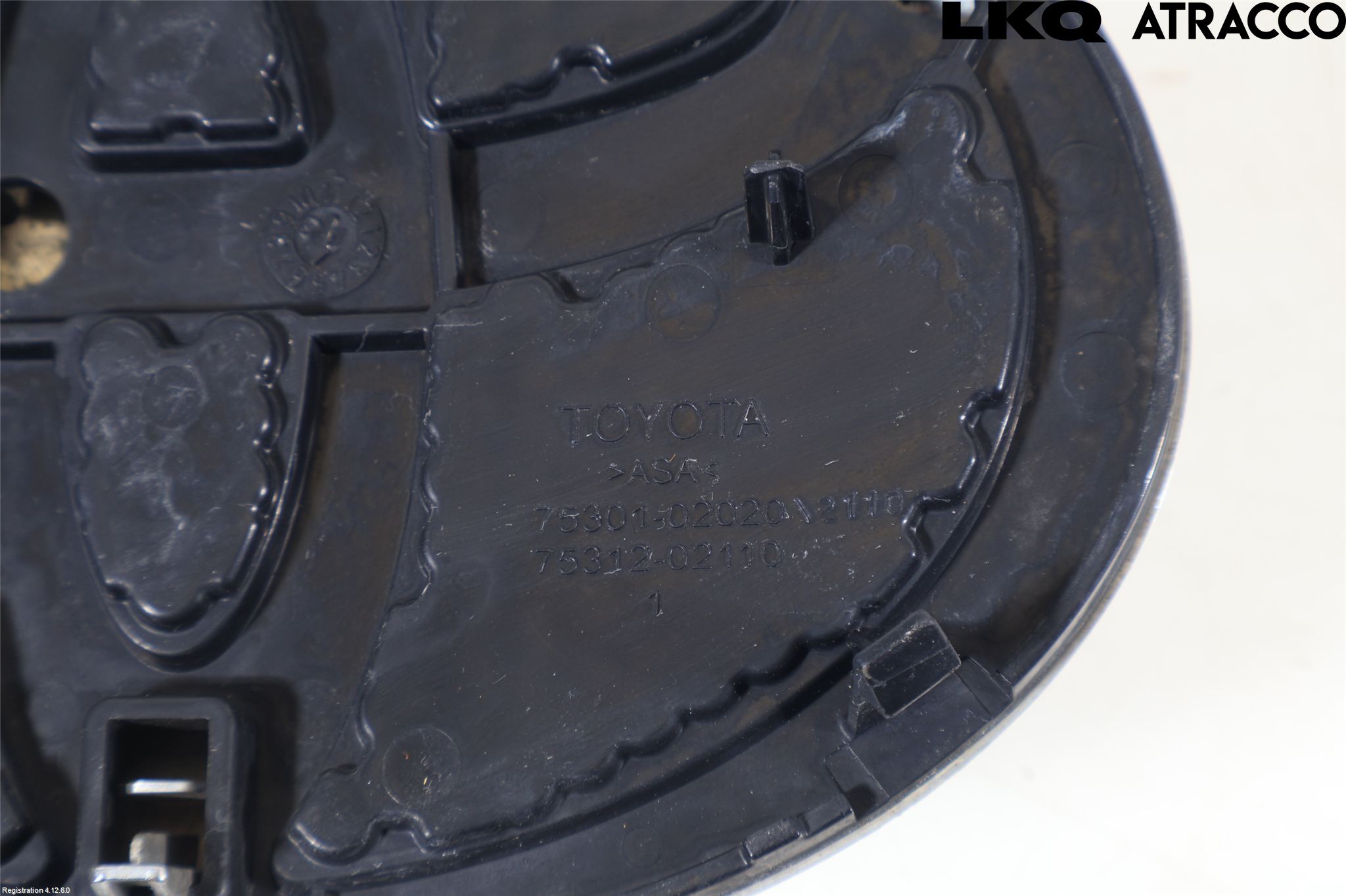Toyota AURIS 13-19 Emblem