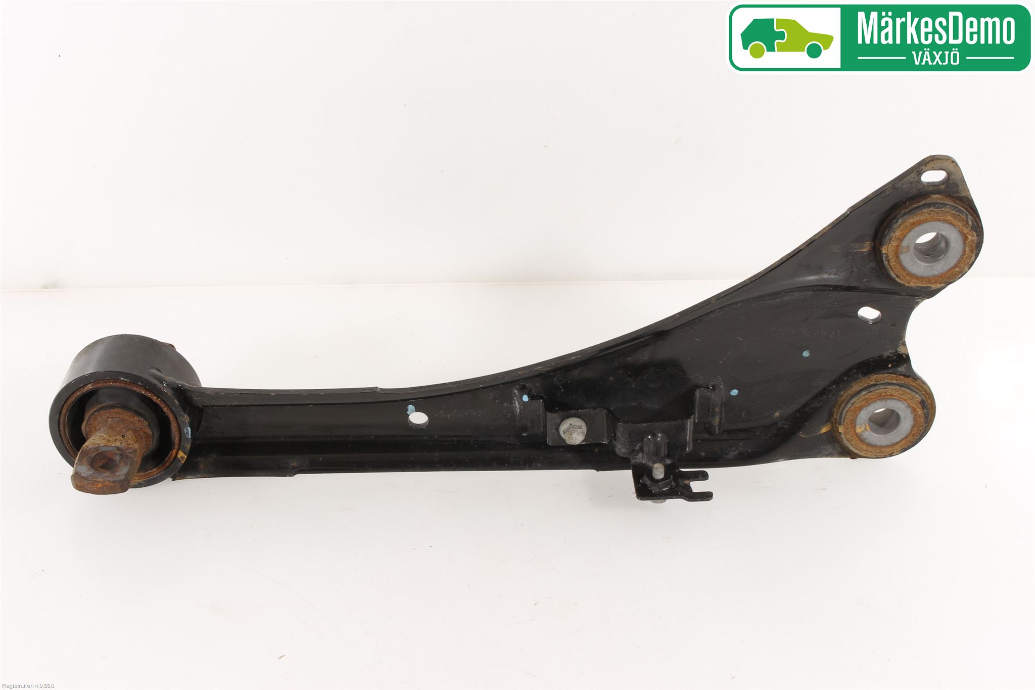 Toyota AVENSIS 16-18 Bärarm Bak Höger