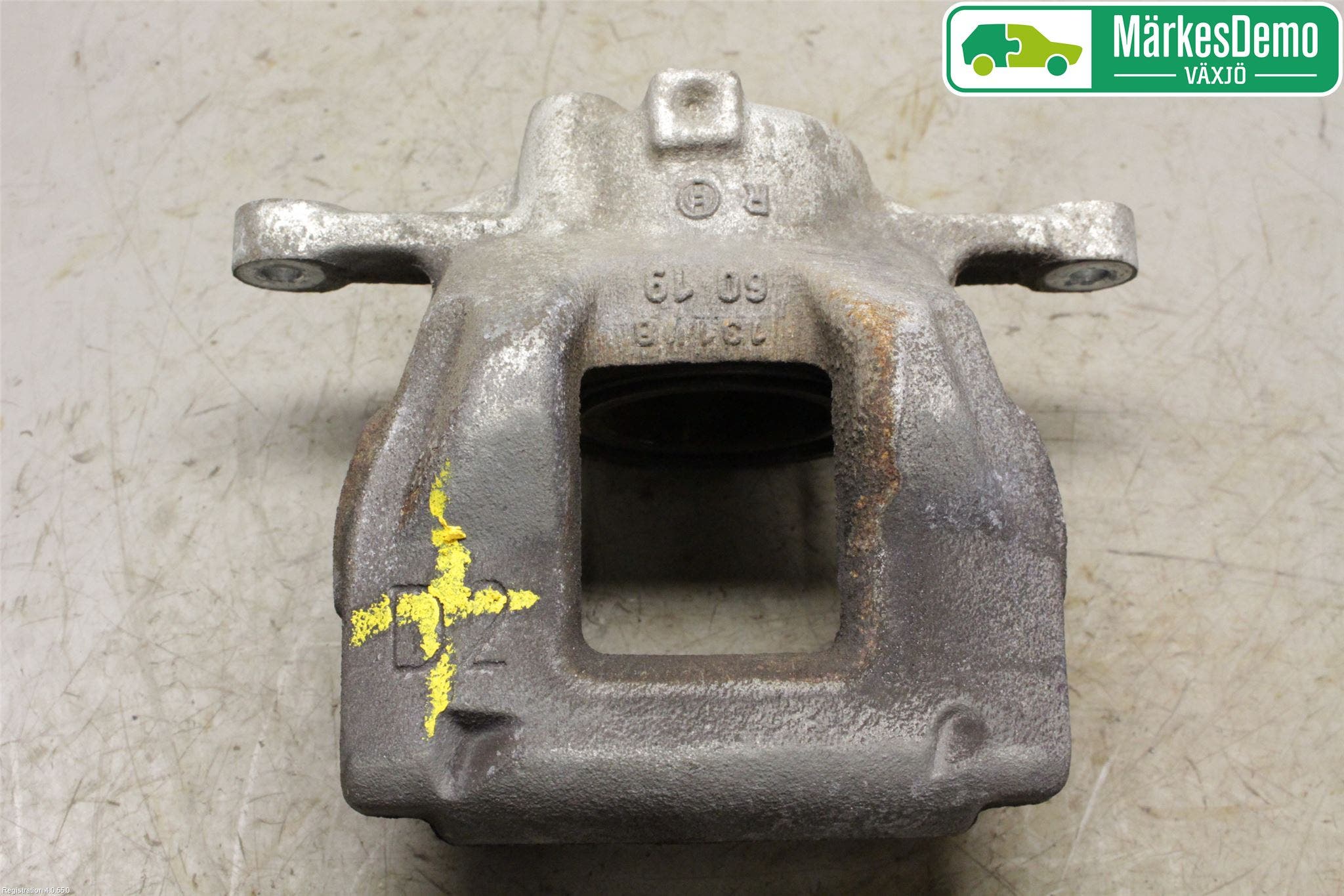 Toyota AURIS 13-19 Bromsokshållare