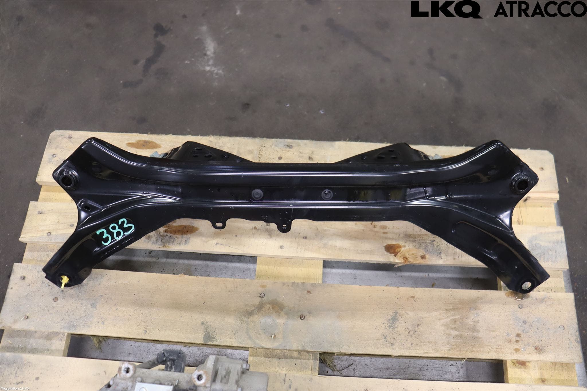 Toyota YARIS CROSS XP21 21- Bakaxelbalk