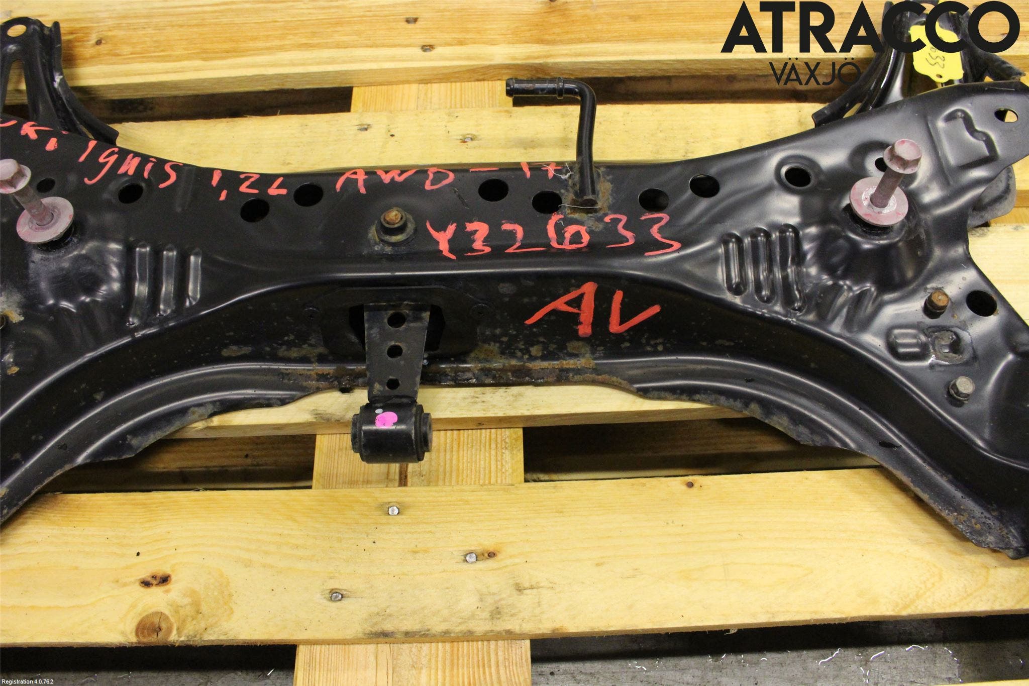 Suzuki IGNIS 01-20 Framvagnsbalk