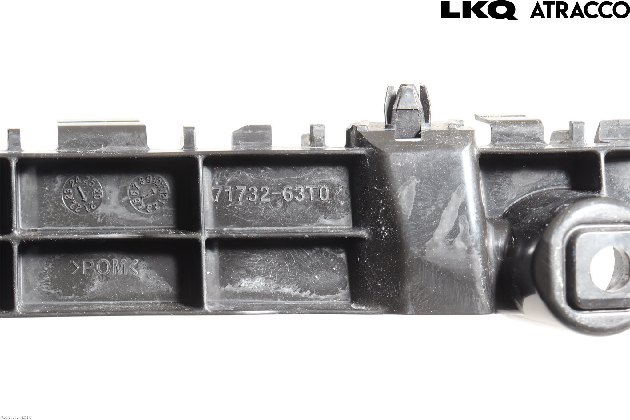 Suzuki ACROSS 21- Stötfångarfäste Fram Vä