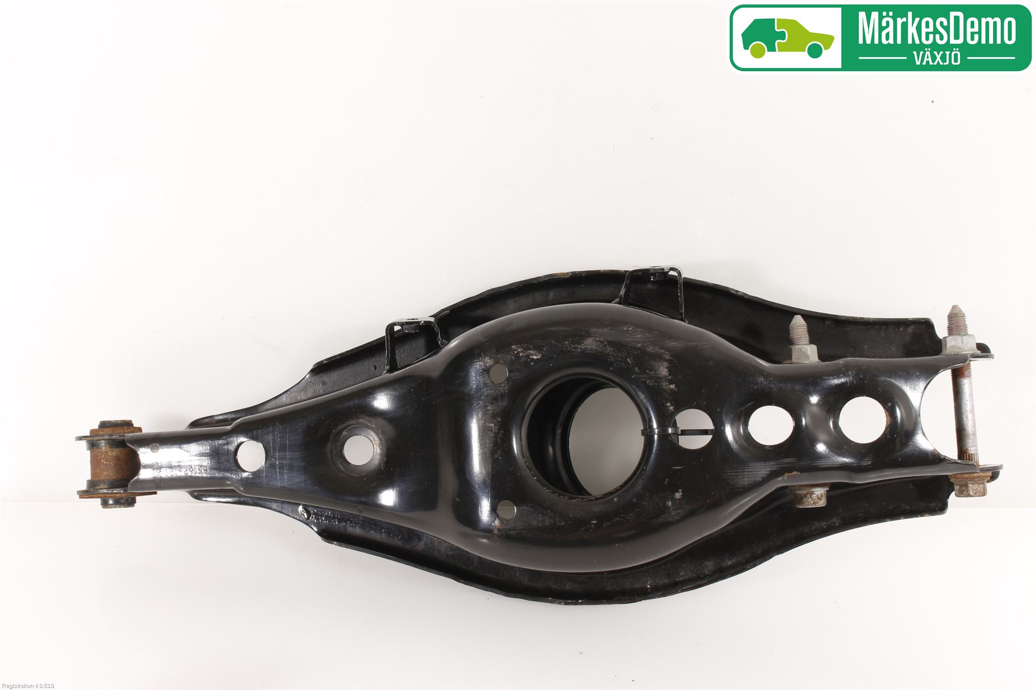 Toyota AVENSIS 16-18 Bärarm Bak Vänster