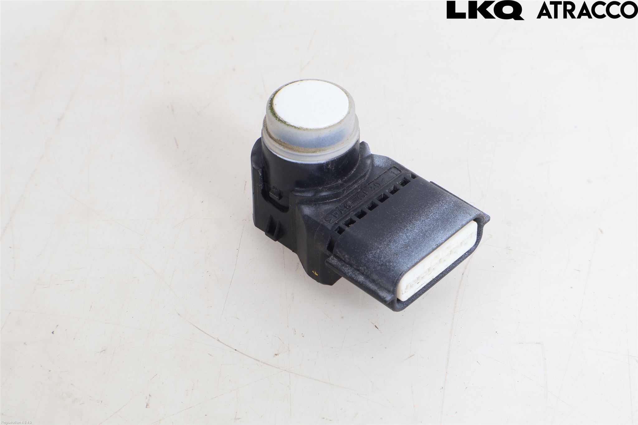 Toyota AVENSIS 16-18 Parkeringshjälp Backsensor