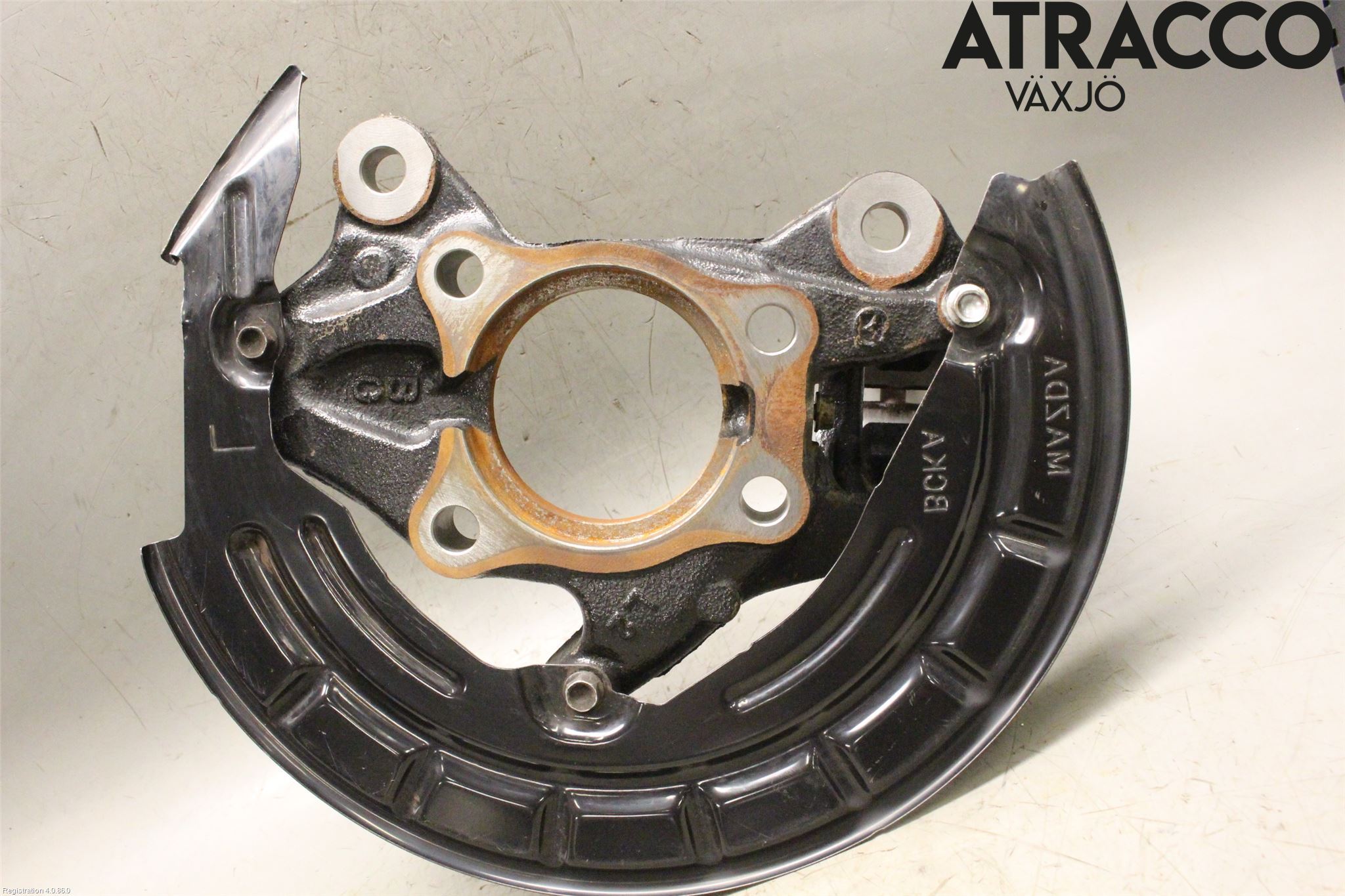 Mazda 3 IV 19- Styrspindel Lagerhus Vä