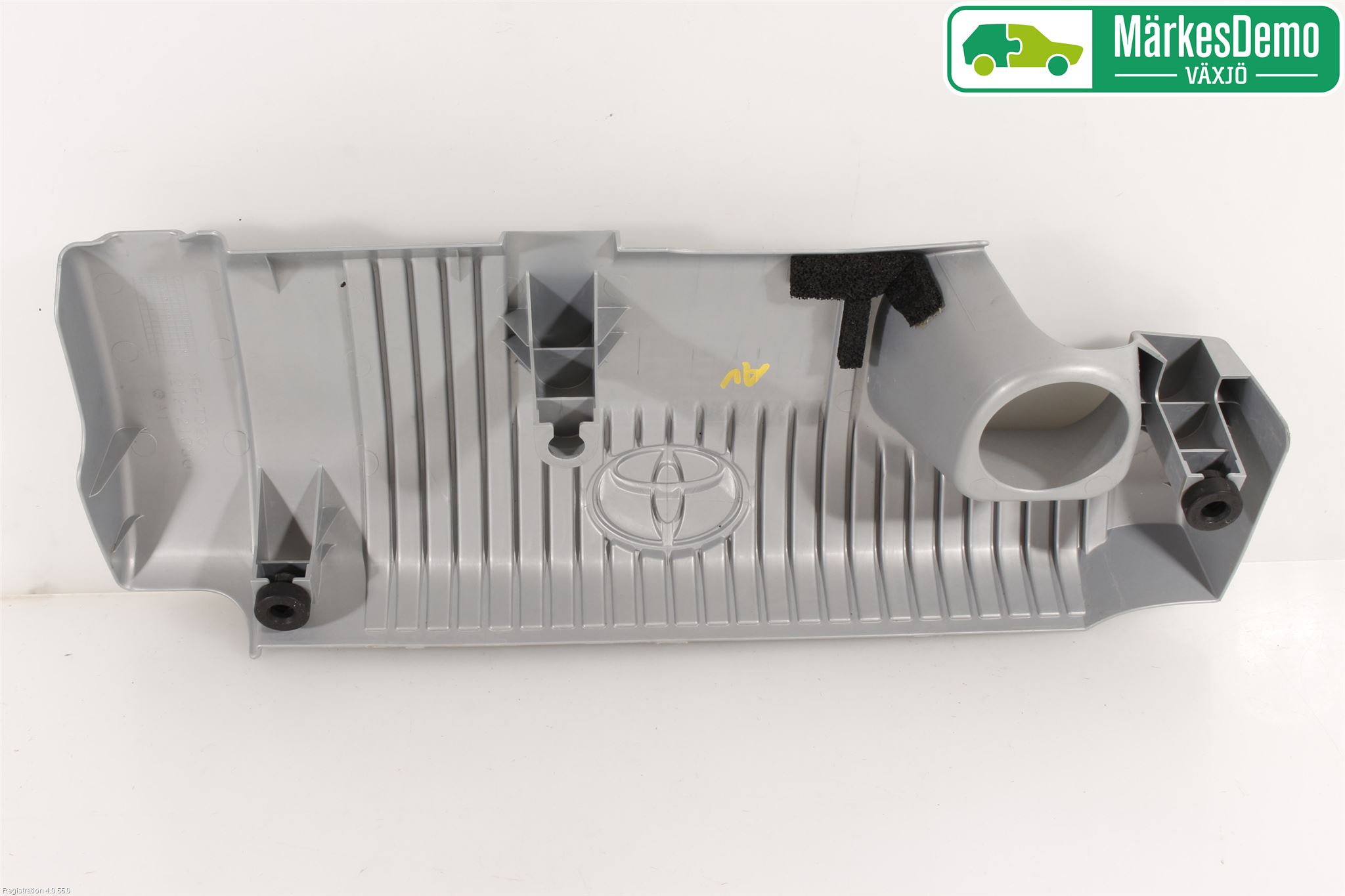 Toyota AURIS 13-19 Motorkåpa