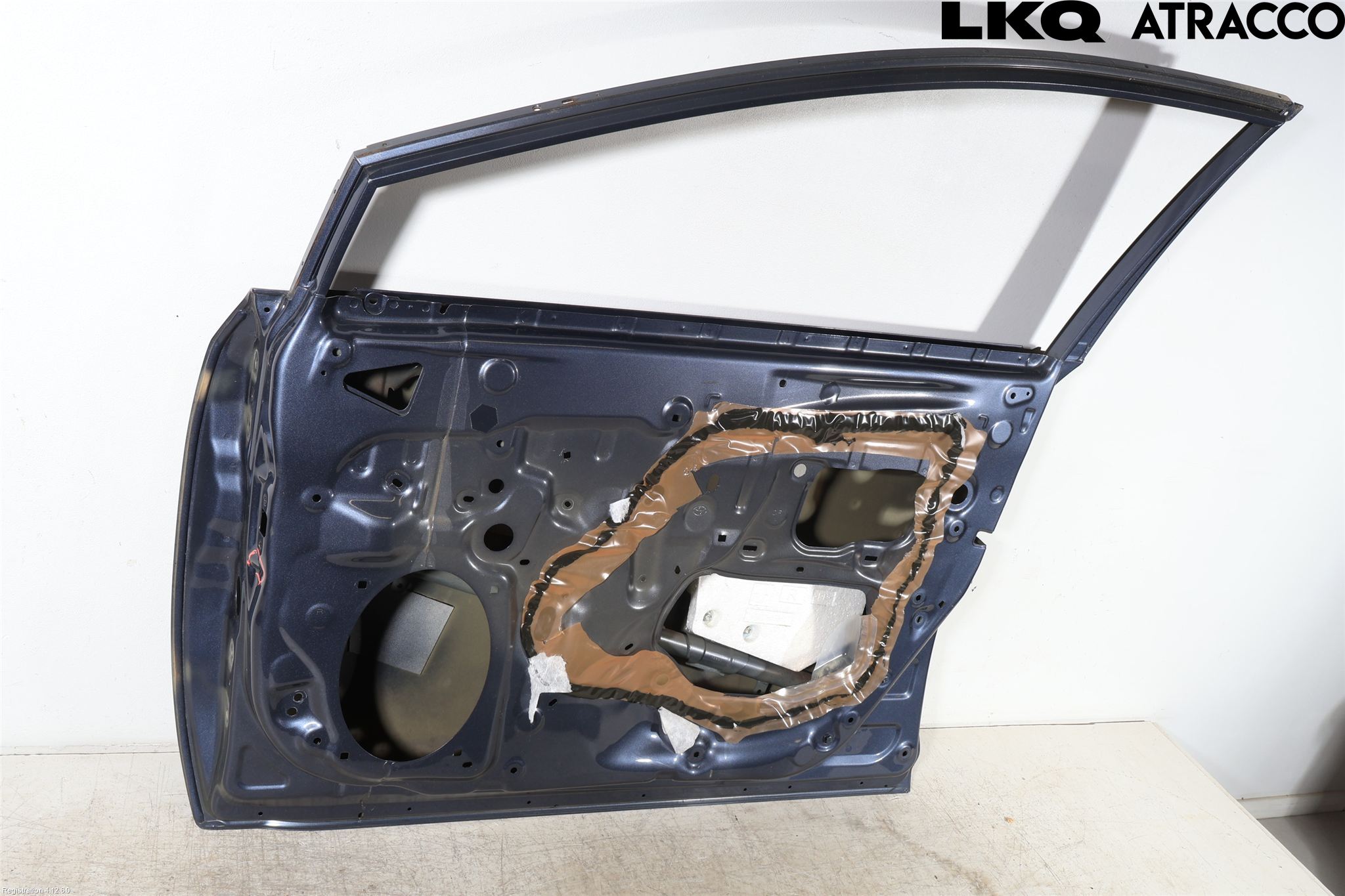 Toyota AVENSIS 09-15 Dörr Fram Höger