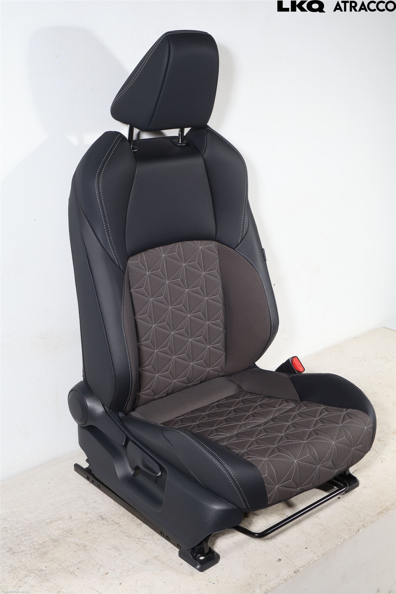 Toyota YARIS CROSS XP21 21- Inredning Stol Fram Hö