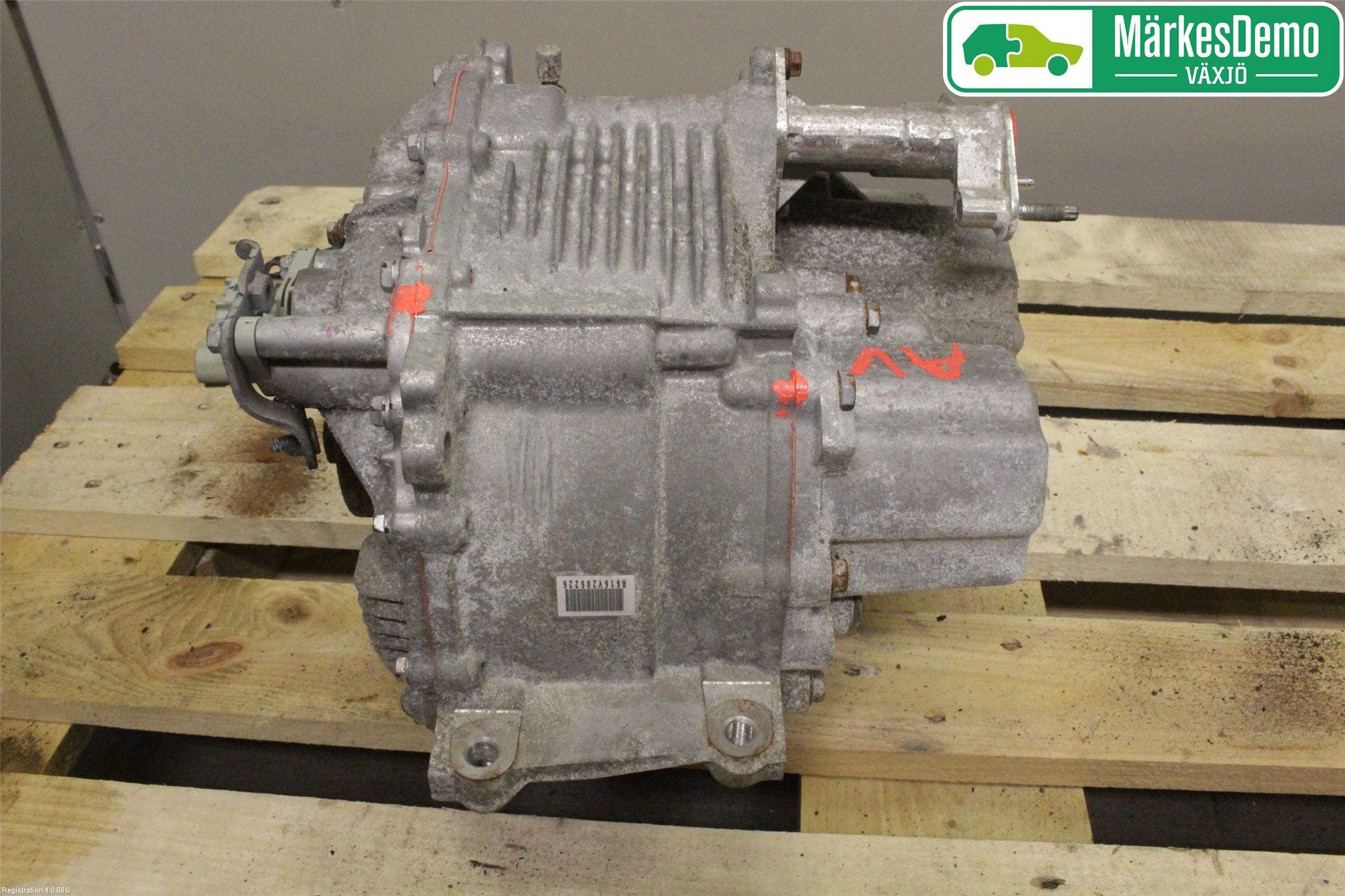 Lexus NX 300h 15-21 Motor Elektrisk Bak