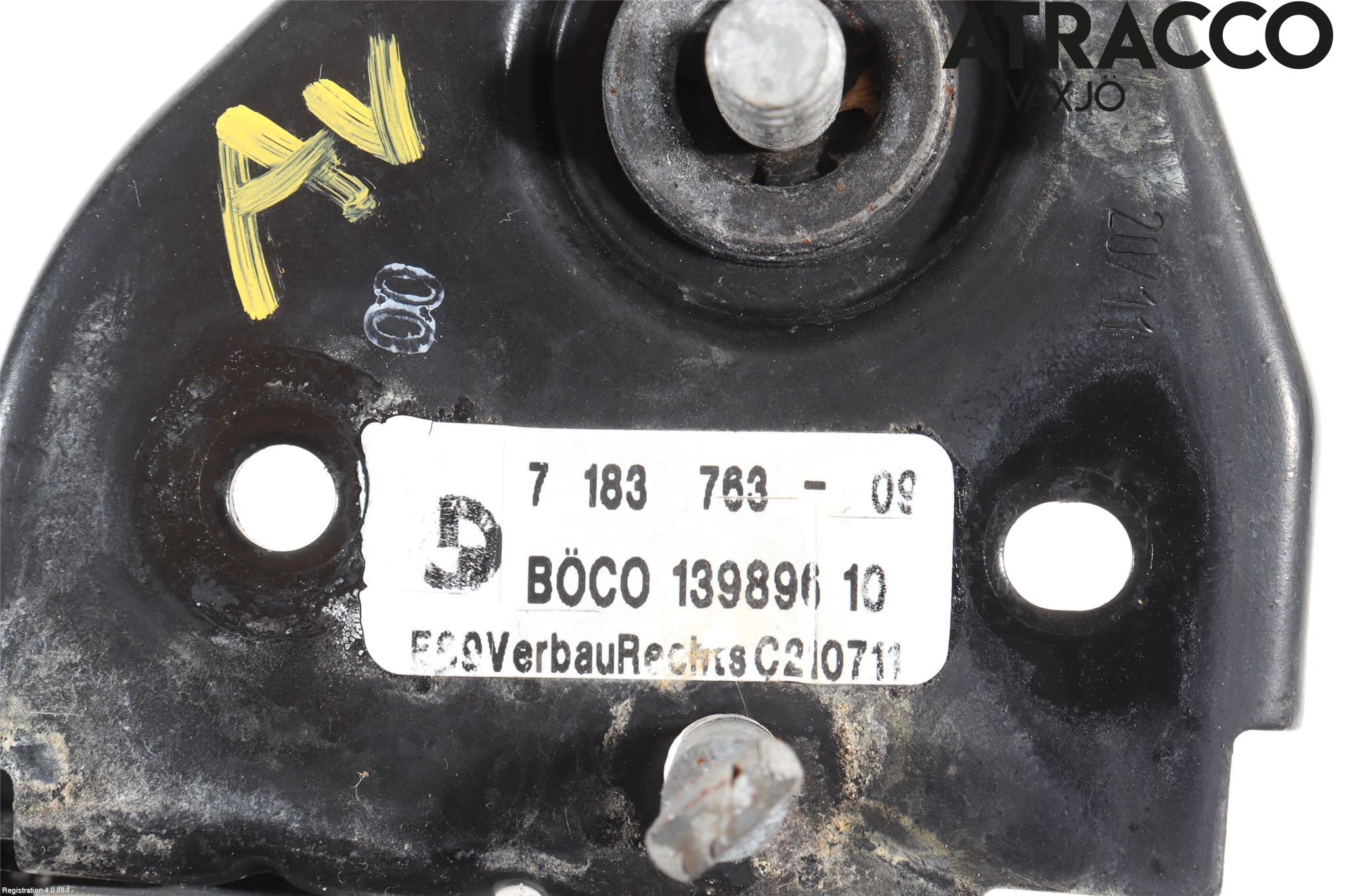 BMW 5 F10/F11/F18 09-17 Huv Spärr