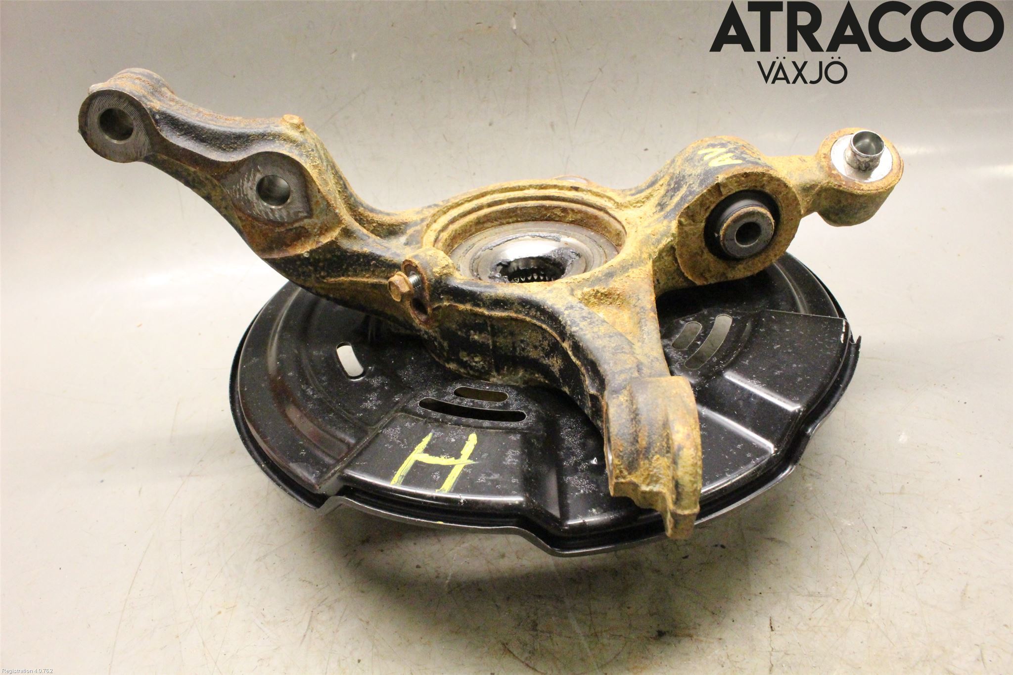 Honda E 20-23 Hjullagerhus-Spindel Hö B