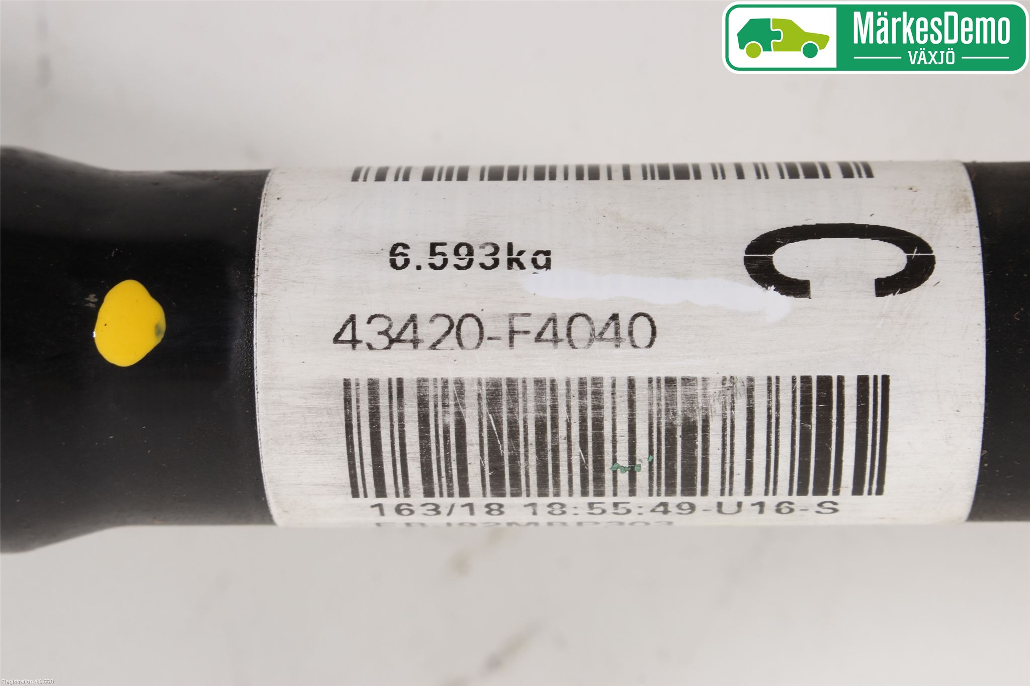 Toyota C-HR 16-23 Drivaxel Fram Vänster