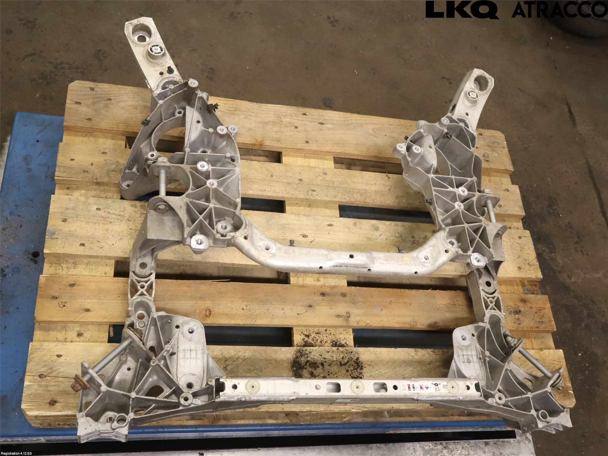 BMW 5 G30/G31/F90 17-23 Framvagnsbalk