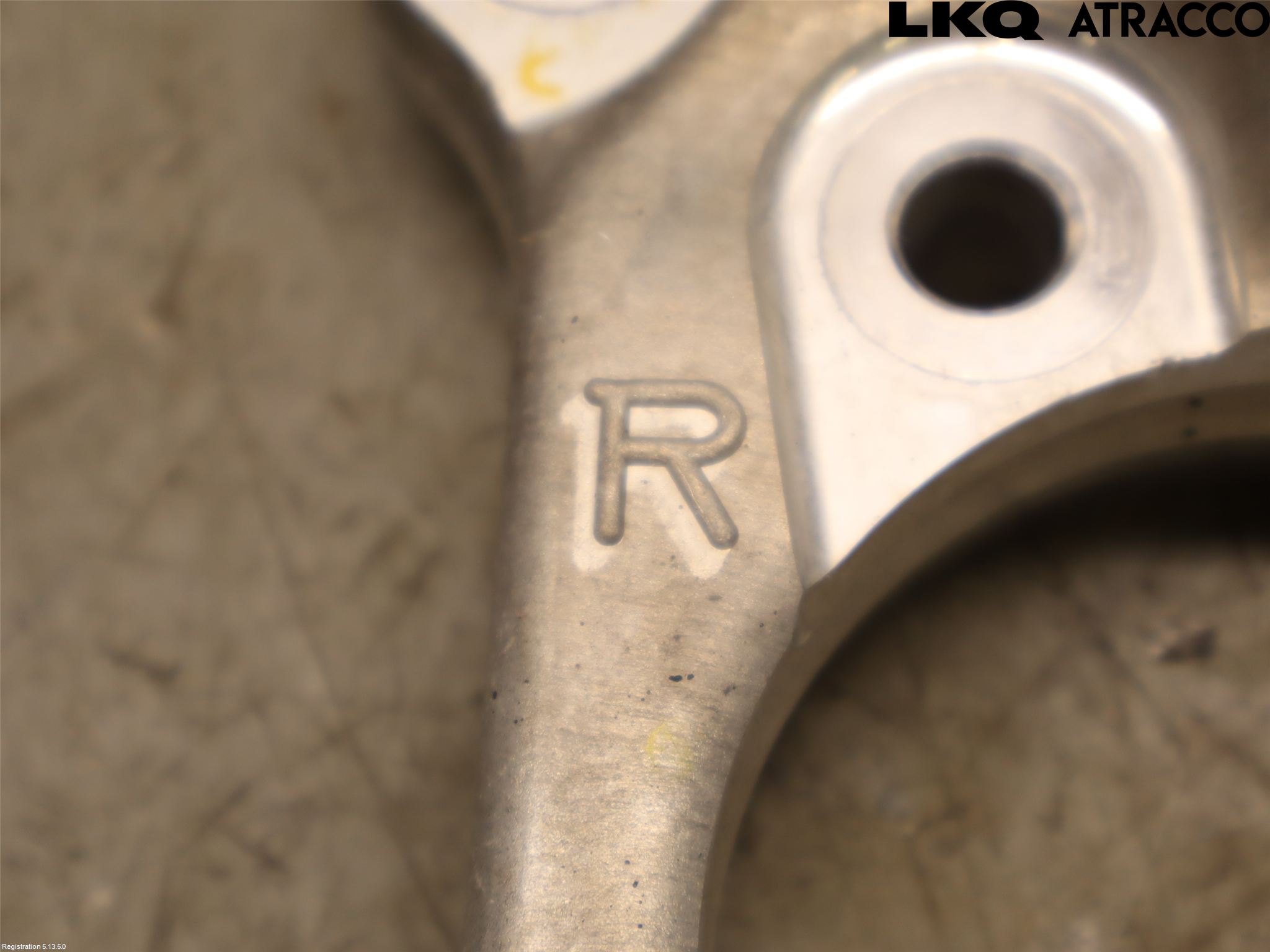 Lexus RZ 23- Styrspindel Lagerhus Hö