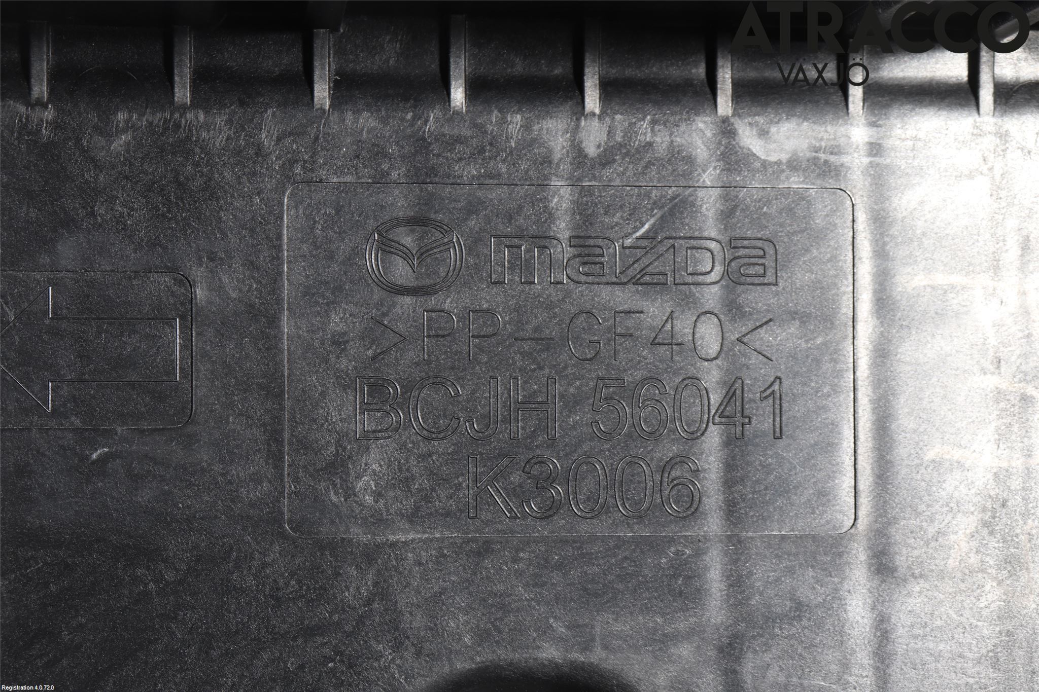 Mazda 3 IV 19- Batterilåda-Fäste-Hållare