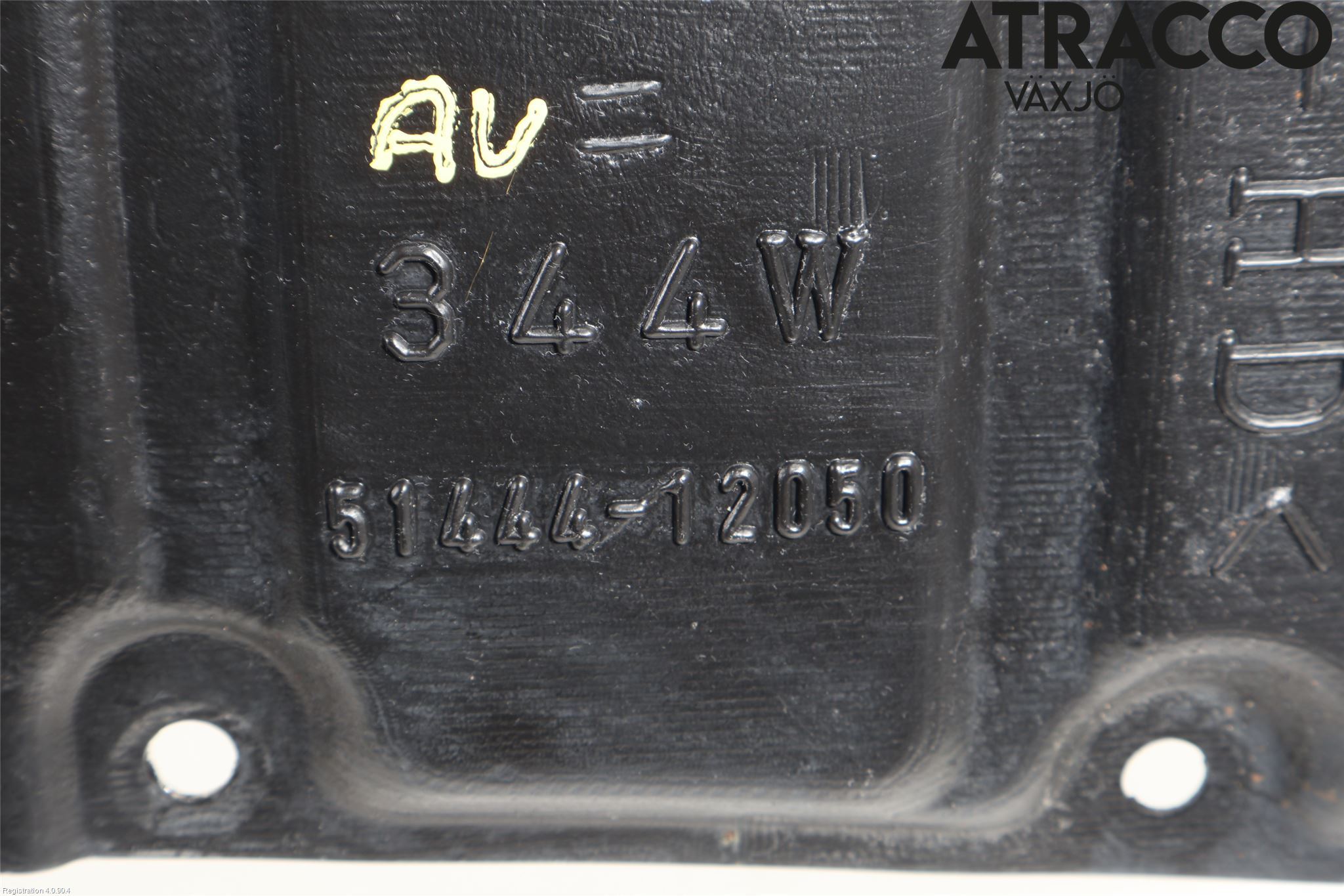 Toyota PRIUS ZVW30 09-20 Hasplåt Plåt-Plast
