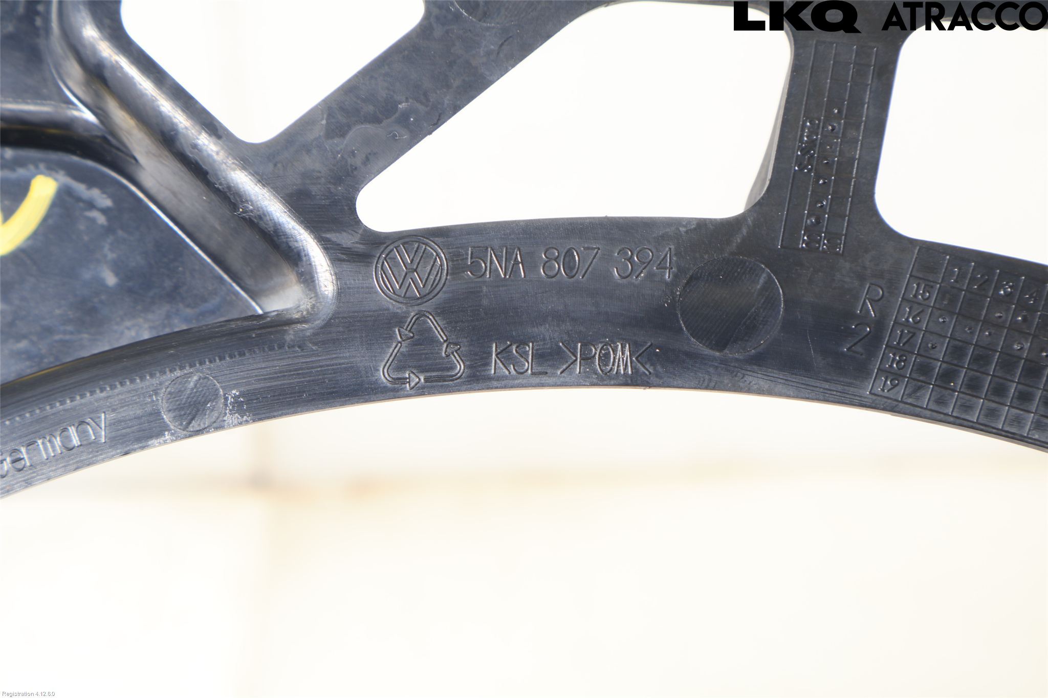 Volkswagen VW TIGUAN 16-24 Stötfångarfäste Bak Hö