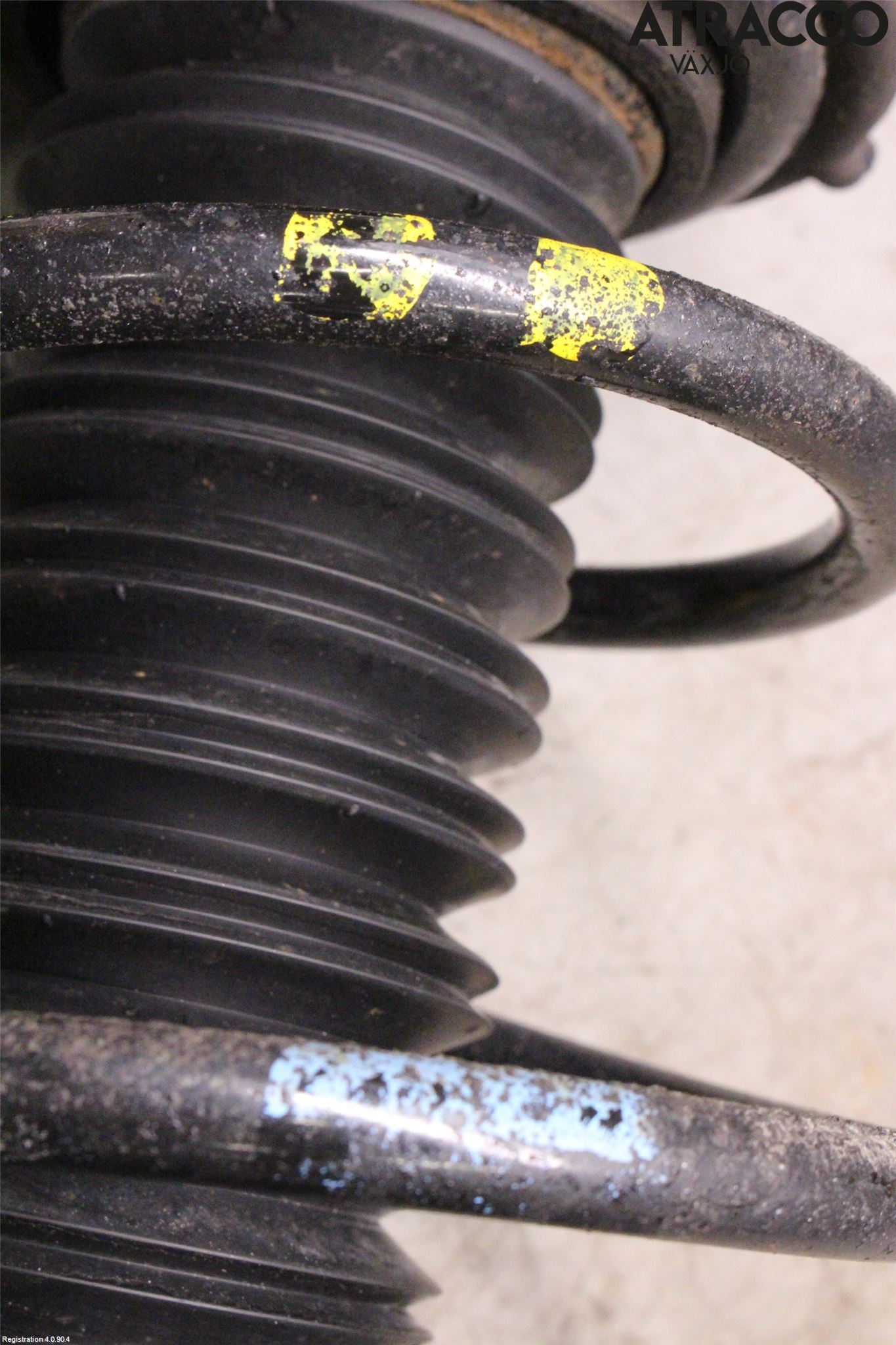 Toyota RAV4 13-18 Fjäderben Fram Vänster