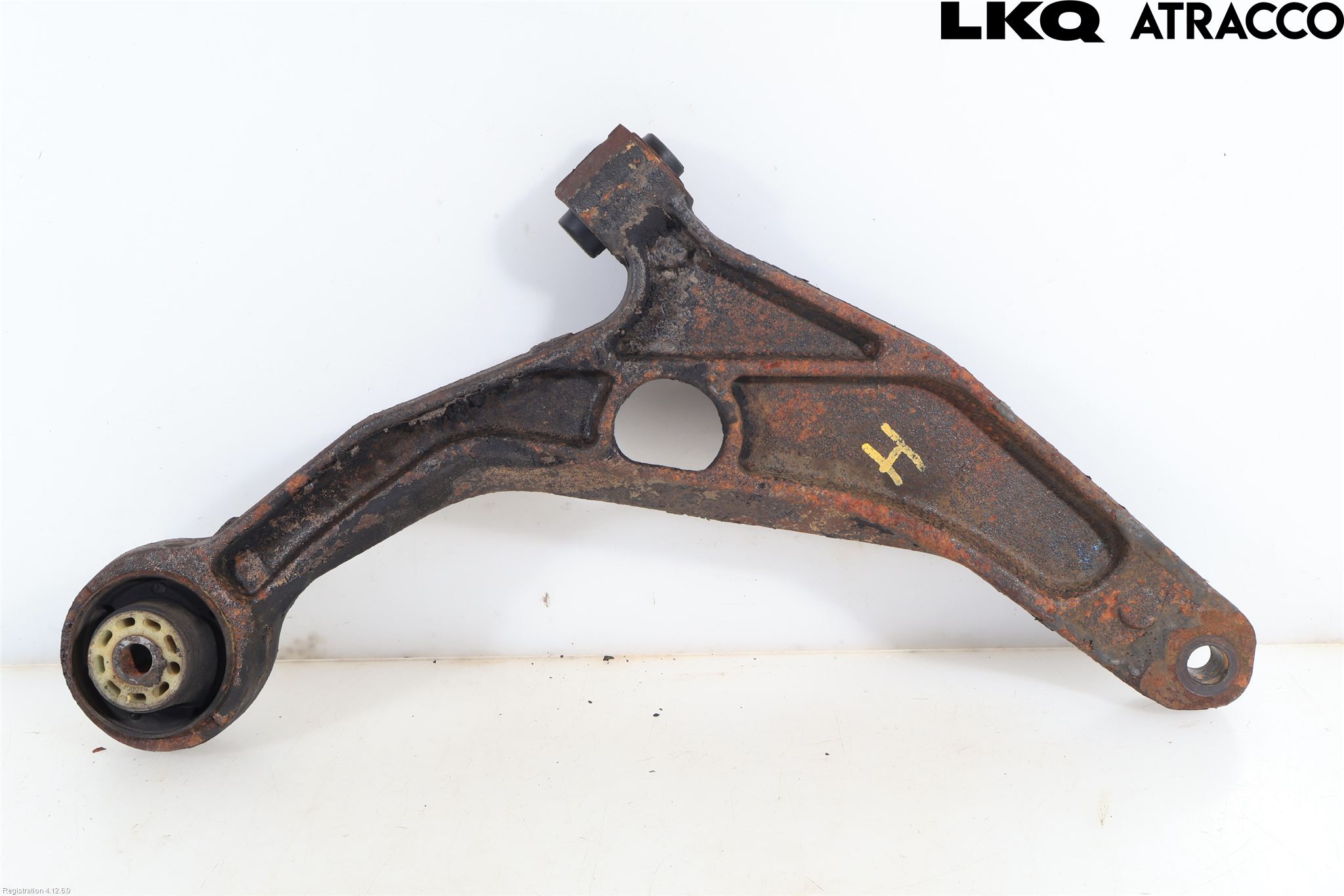 Fiat FREEMONT Bärarm Fram Undre Hö