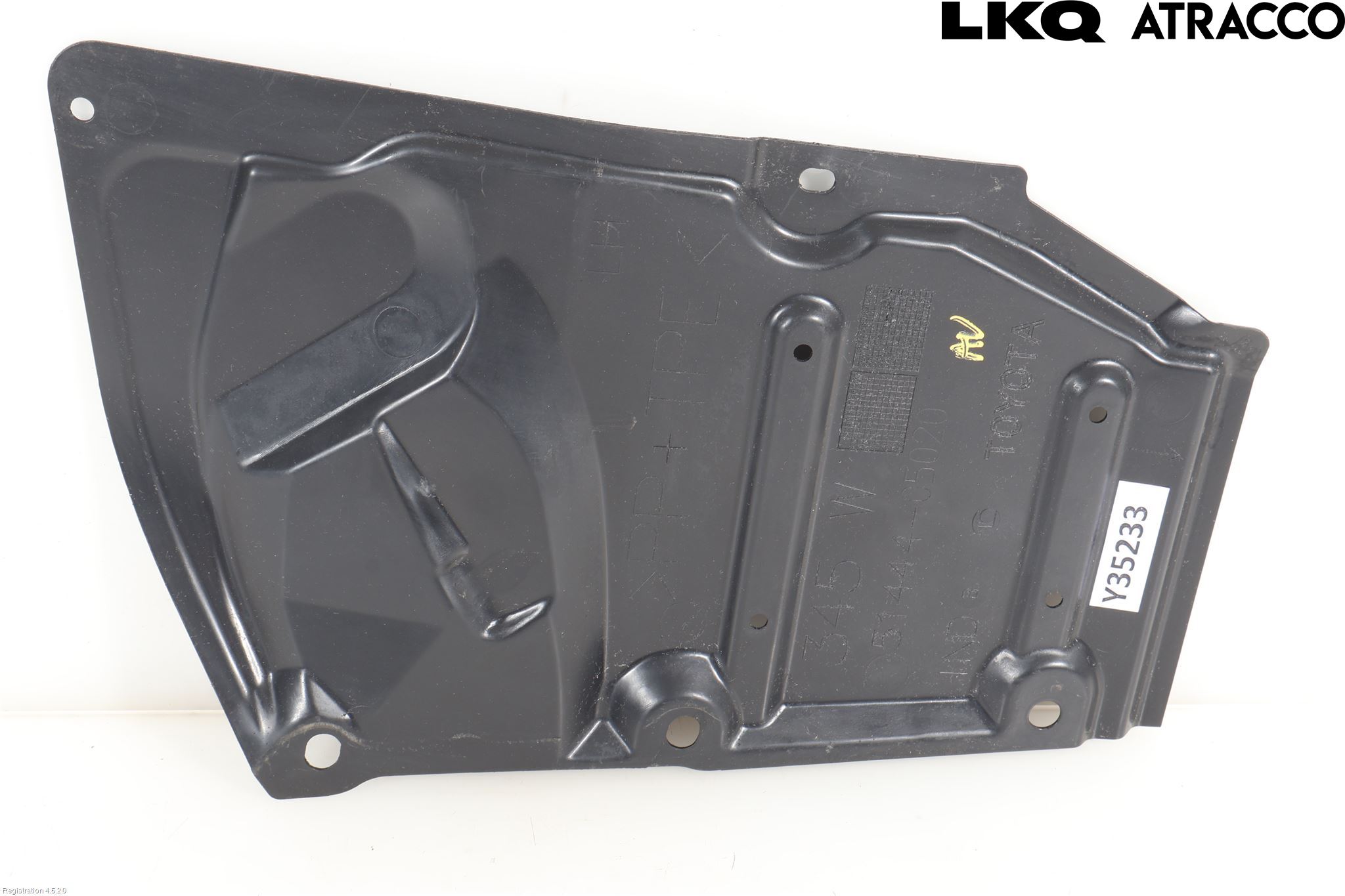 Toyota AVENSIS 16-18 Hasplåt Plåt-Plast