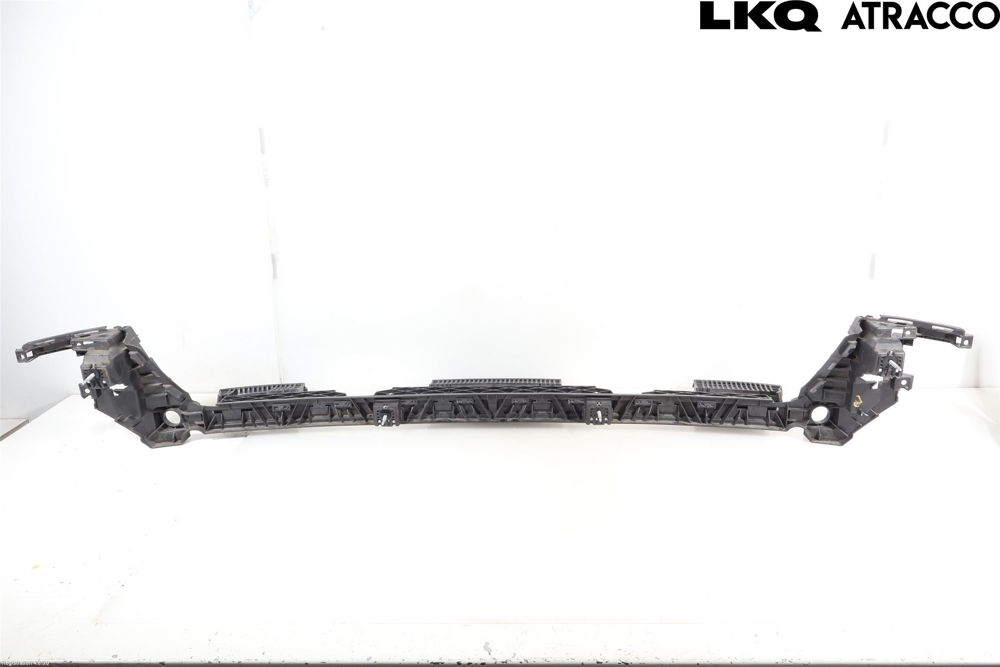 Audi A4/S4 B9 16-19 Stötfångardel Bak Mitt