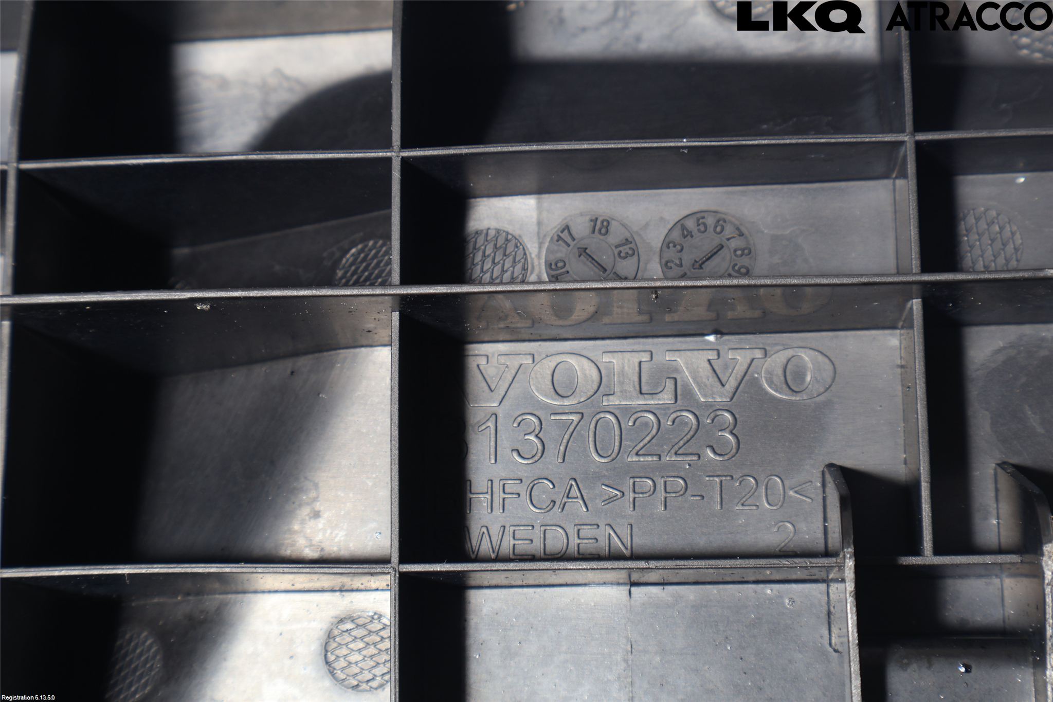 Volvo V40 12-19 Deflektor Plåt-Plast Kylning