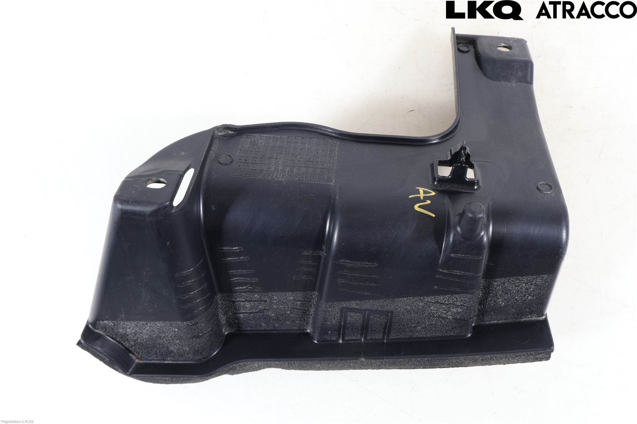 Suzuki SWIFT 17-24 Hasplåt Plåt-Plast