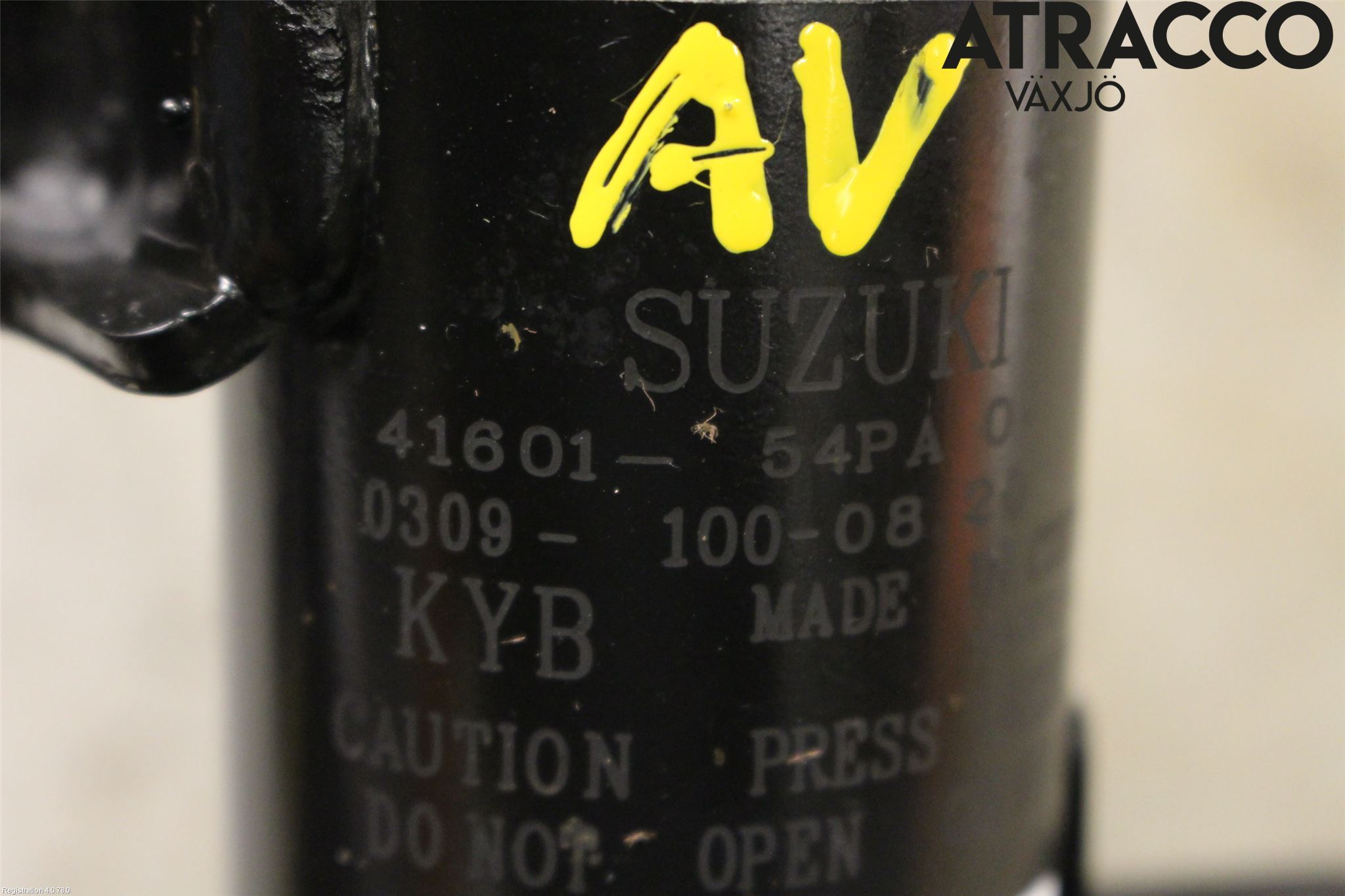 Suzuki VITARA 15- Fjäderben Fram Höger