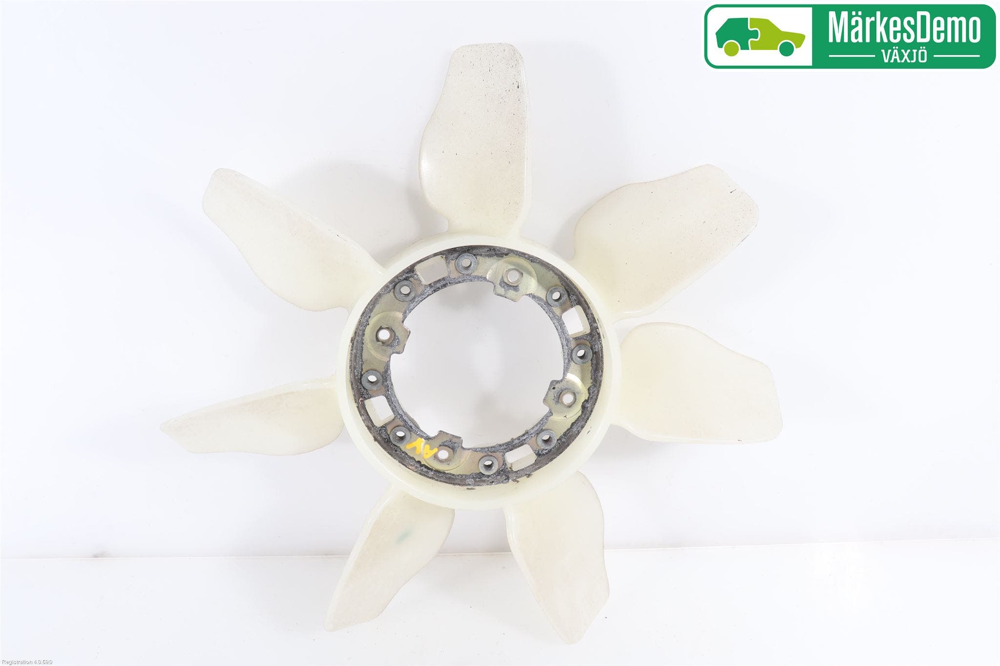 Toyota HILUX 05-16 Kylfläkt-Vinge