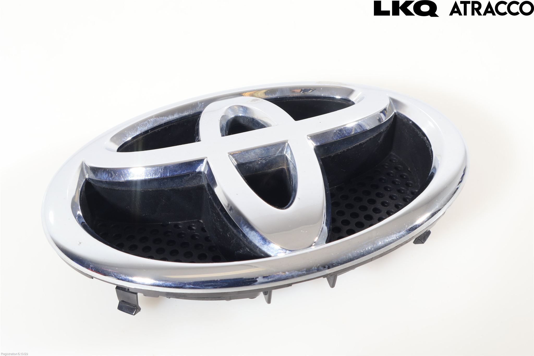Toyota YARIS XP130 15-20 Emblem