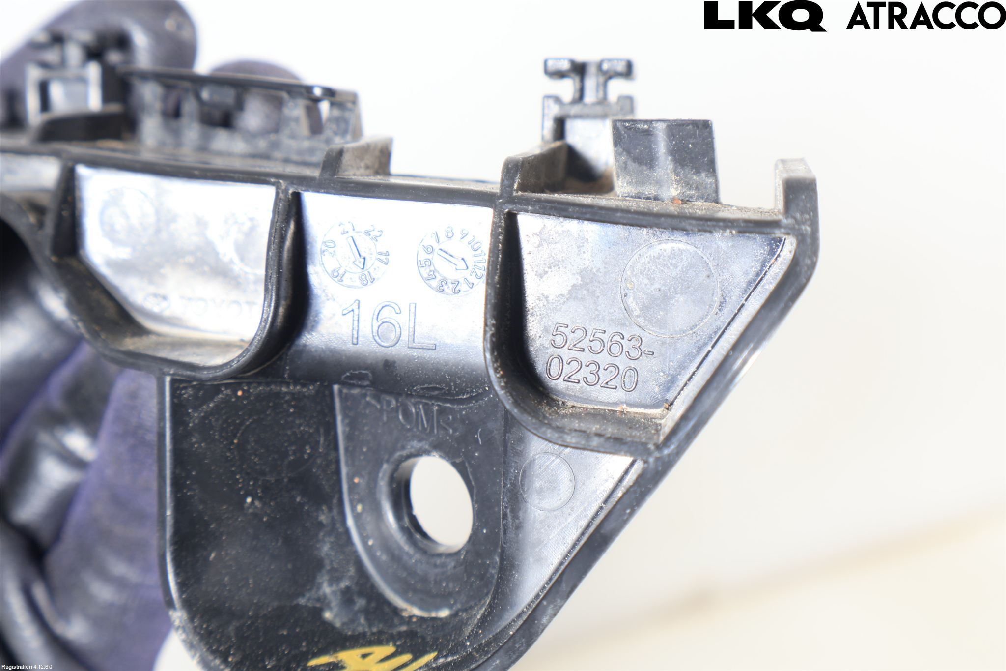 Toyota COROLLA 19- Stötfångarfäste Bak Vä