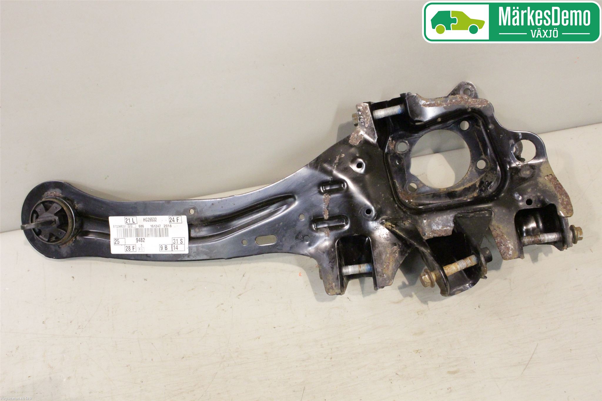 Ford FOCUS 15-18 Bärarm Bak Höger