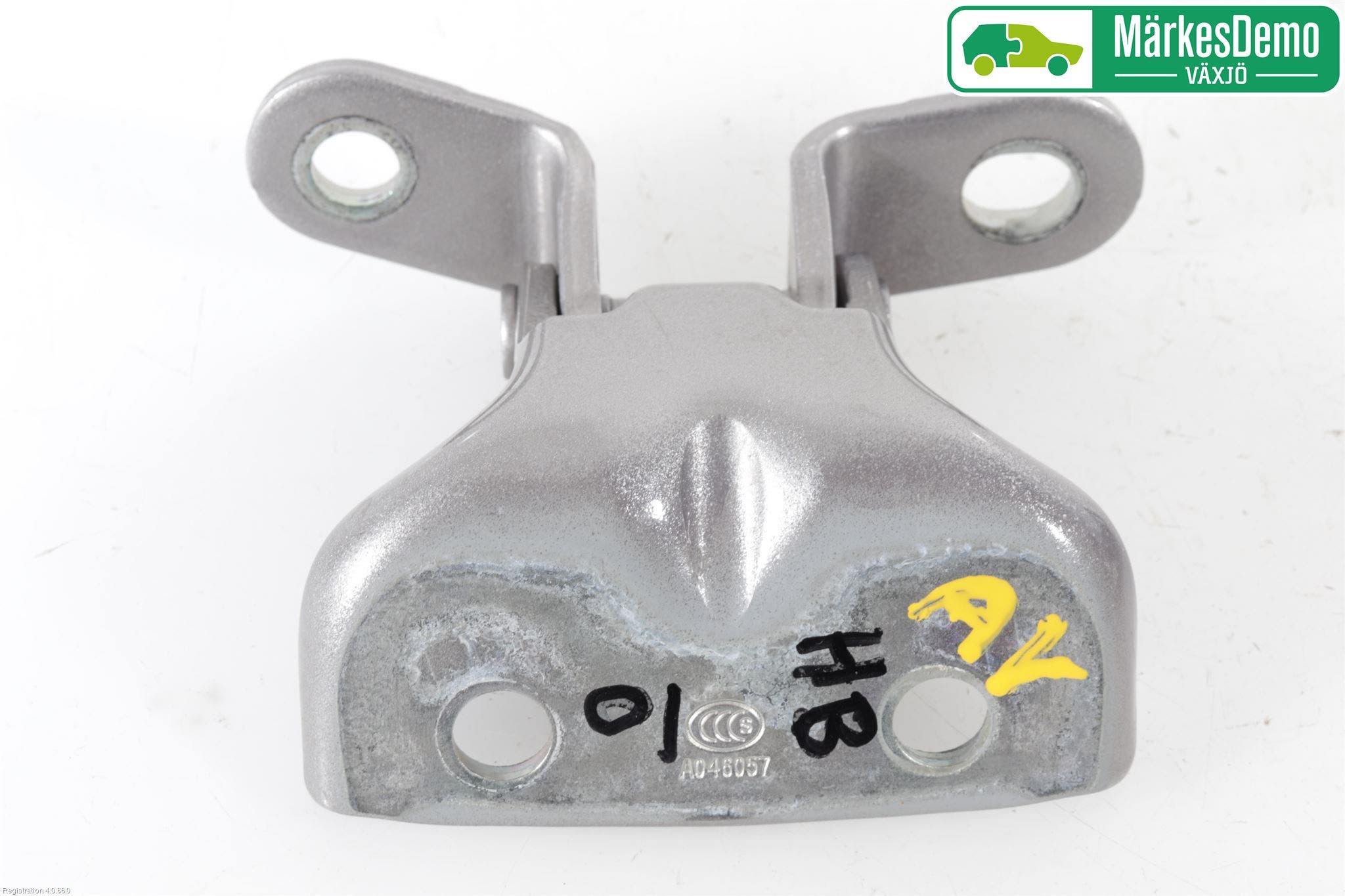 Hyundai i40 16-18 Dörrgångjärn