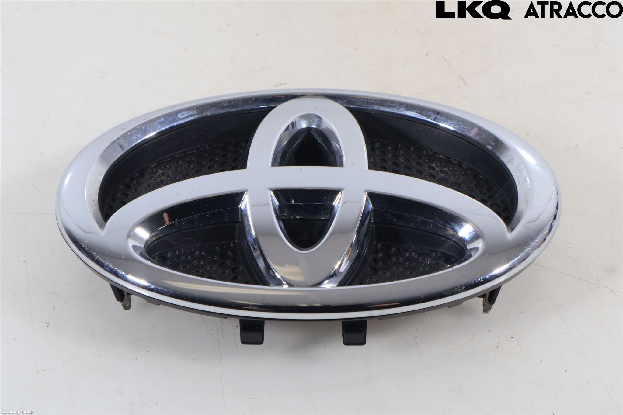 Toyota AVENSIS 07-08 Emblem