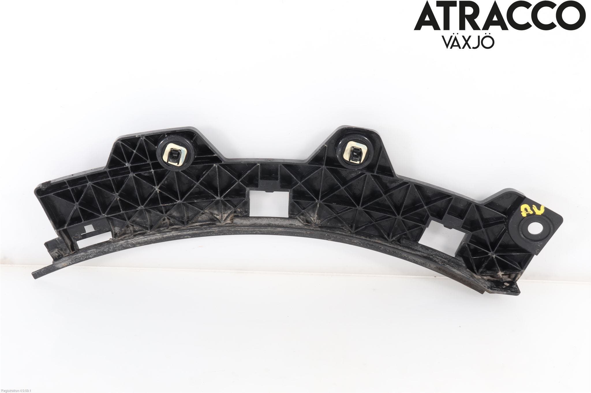 Mazda CX-3 Stötfångarfäste Bak Hö