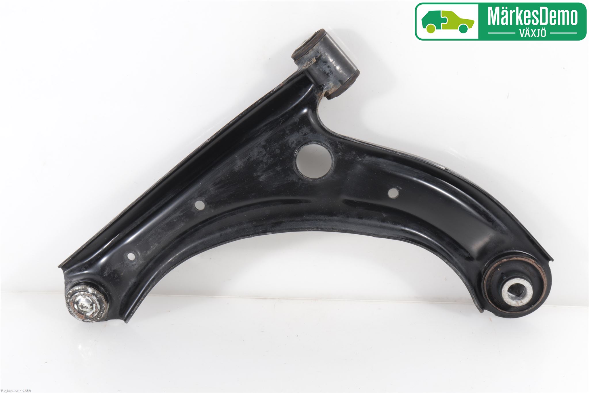 Suzuki SWIFT 17-24 Bärarm Fram Undre Hö