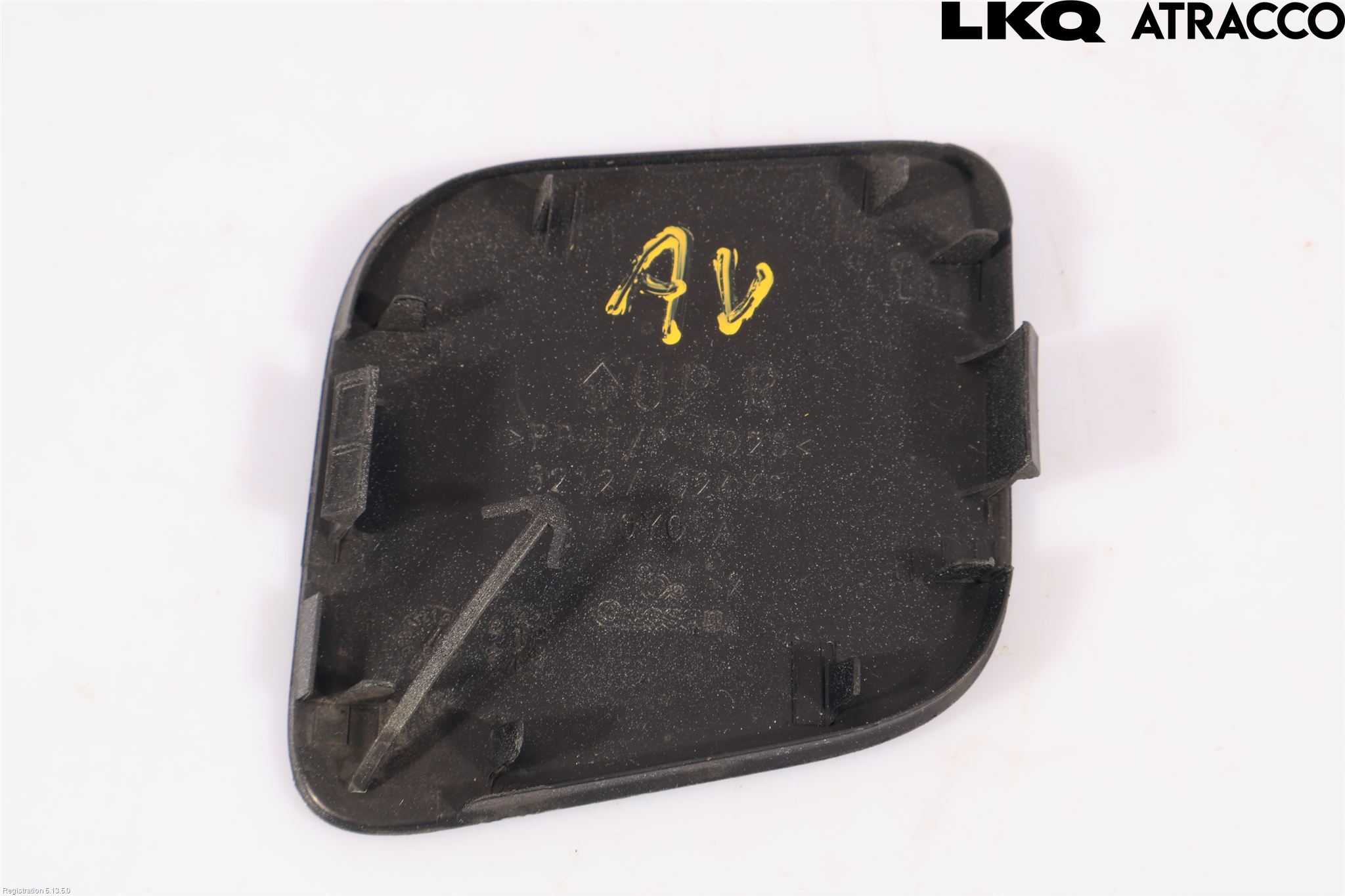 Toyota AURIS 13-19 Stötfångardel Fram Hö