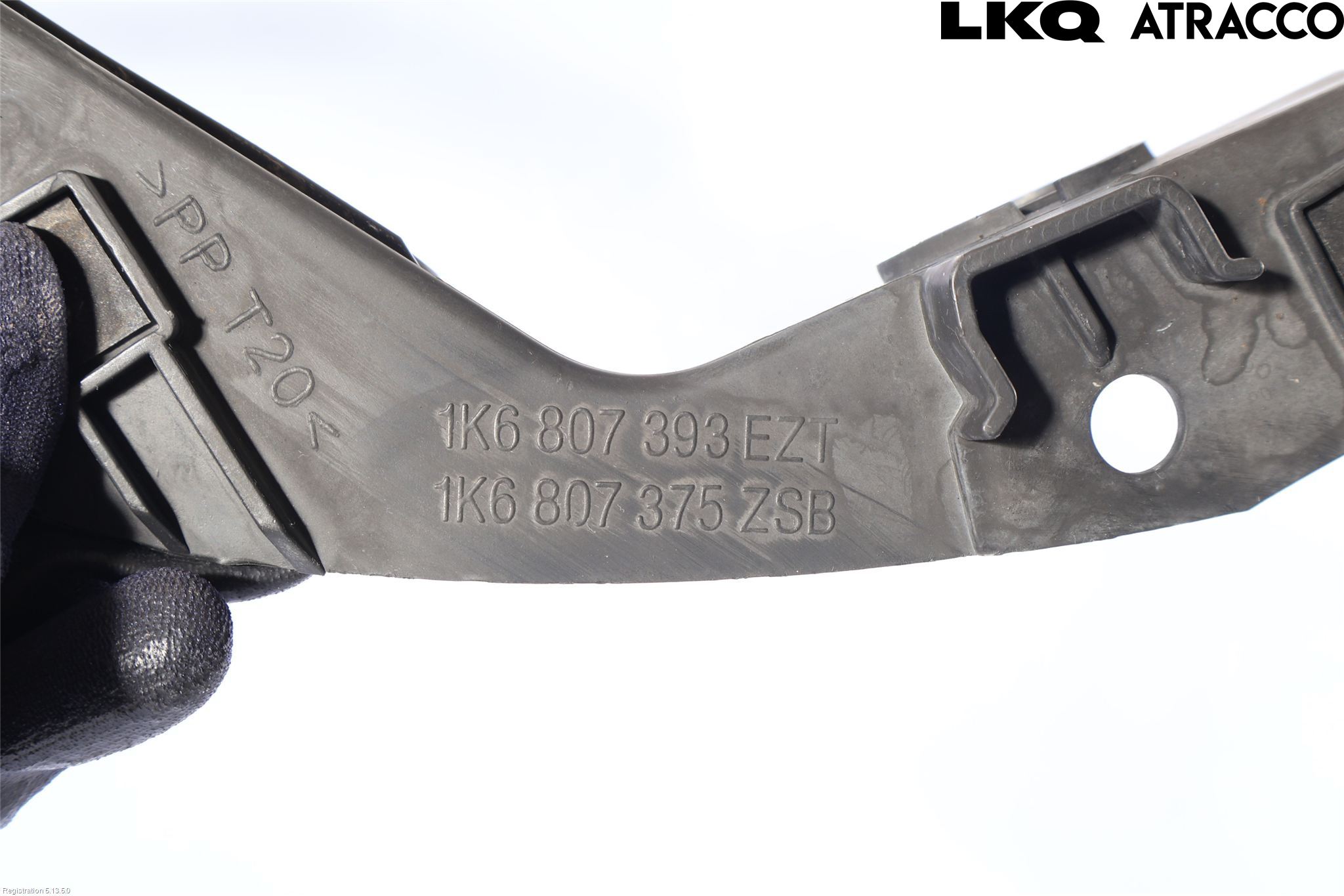 Volkswagen VW GOLF V 04-09 Stötfångarfäste Bak Vä