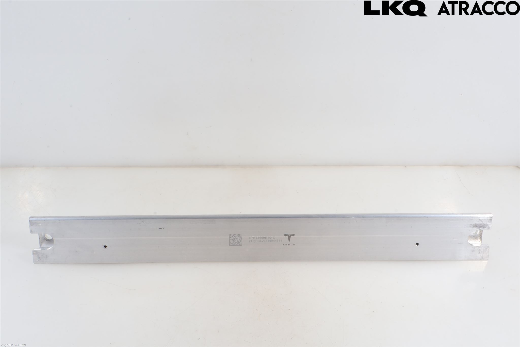 Tesla MODEL Y 21- Front Övrigt