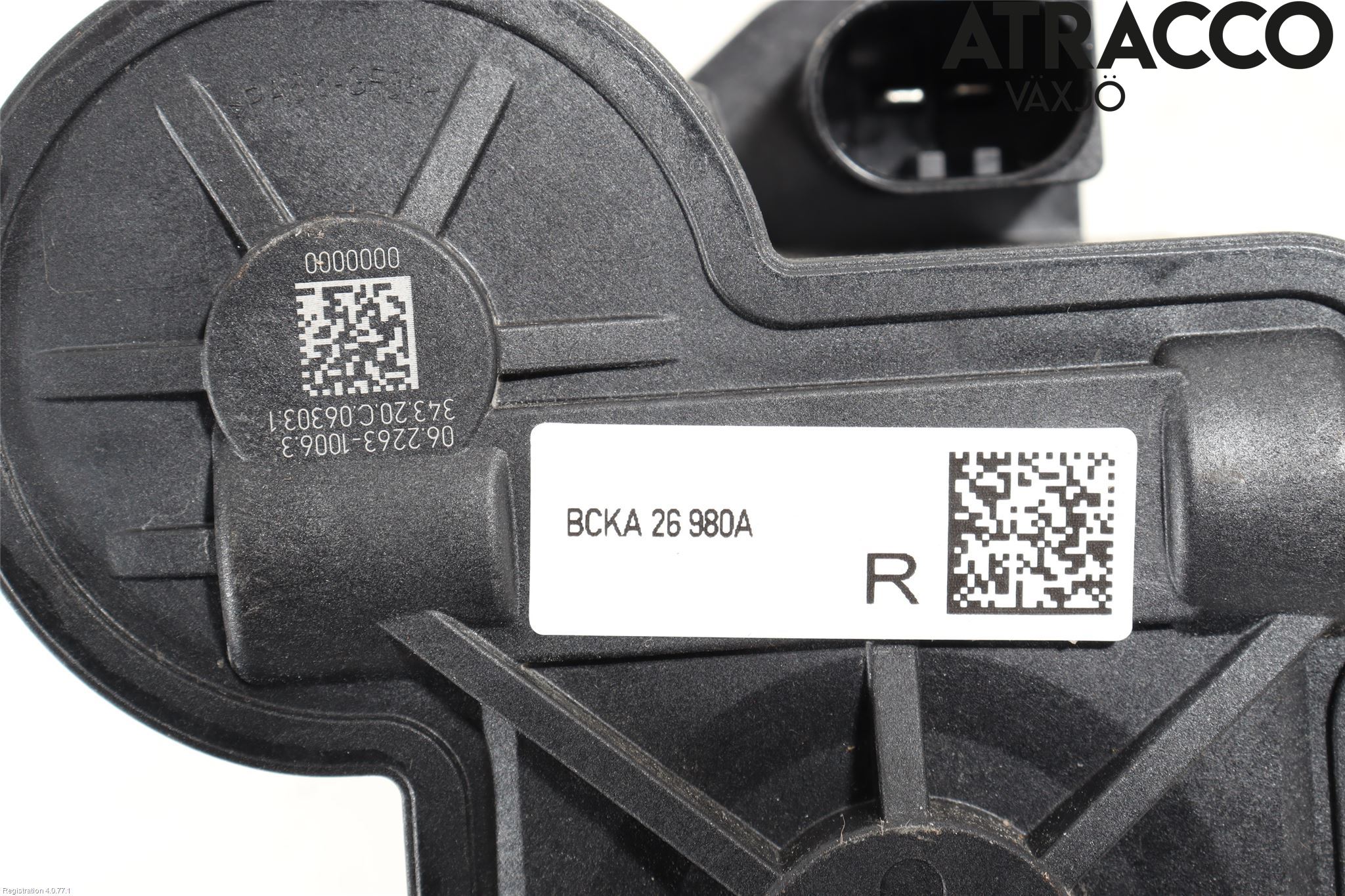 Mazda CX-30 20- Parkeringsbroms Elmanövrerad