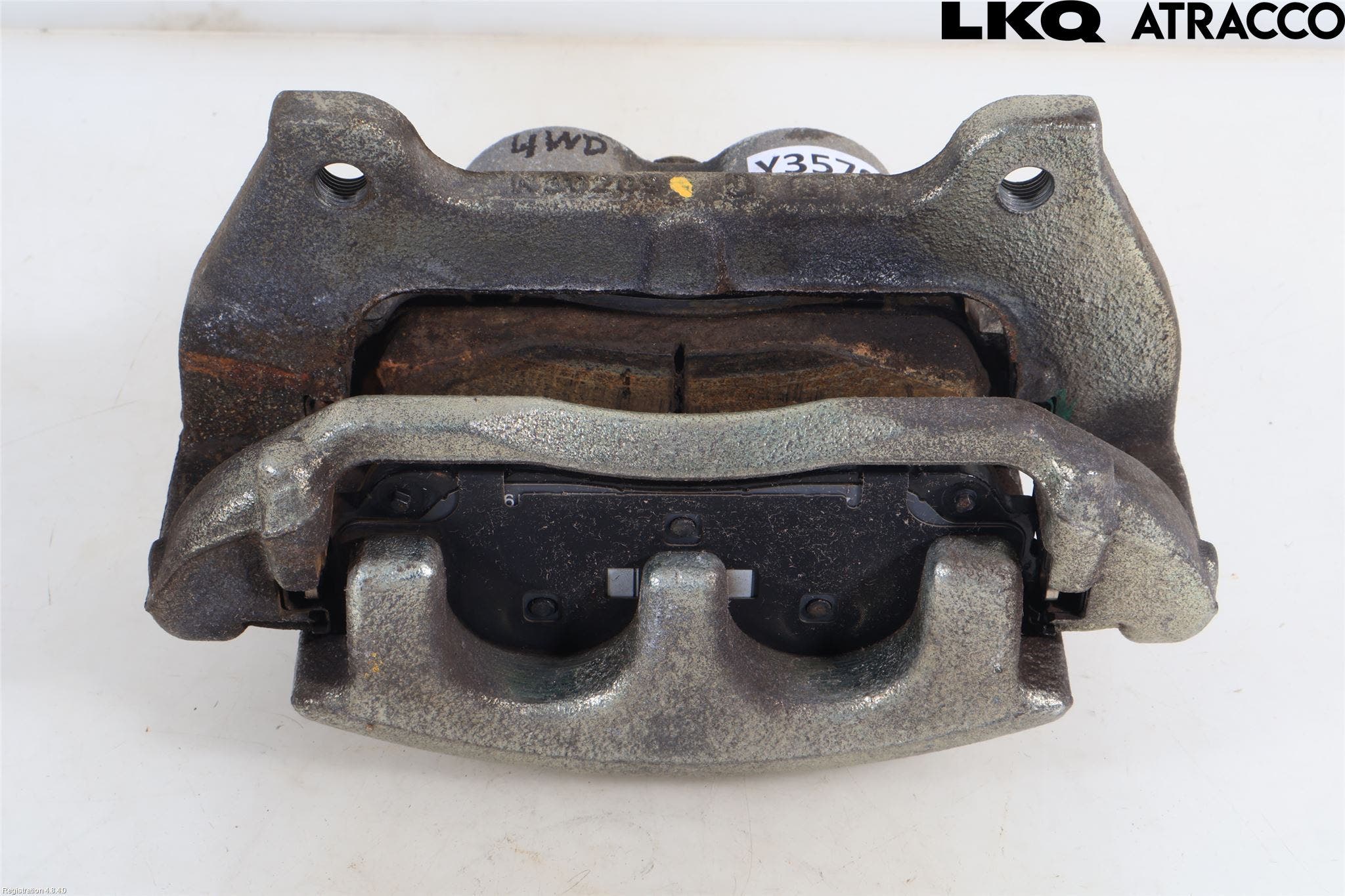 Toyota C-HR 24- Bromsok Fram Höger